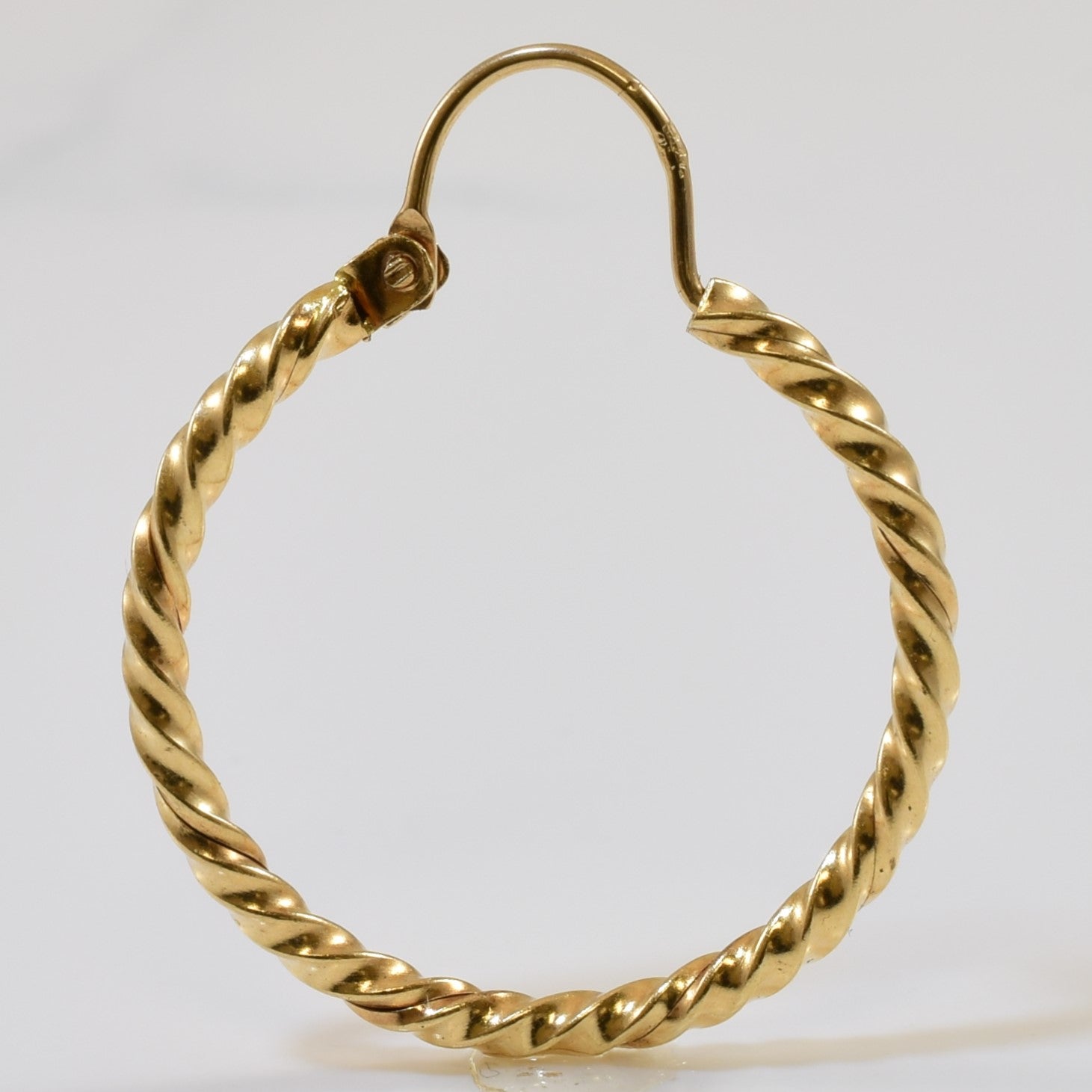 Boucles d'oreilles créoles torsadées en or jaune 10 carats | 