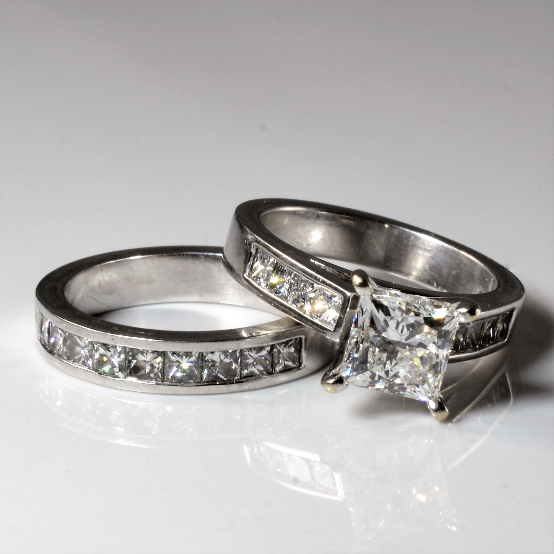 Canadian Diamond Princess Wedding Set | 3.11ctw | VS2 G | SZ 5.5 |