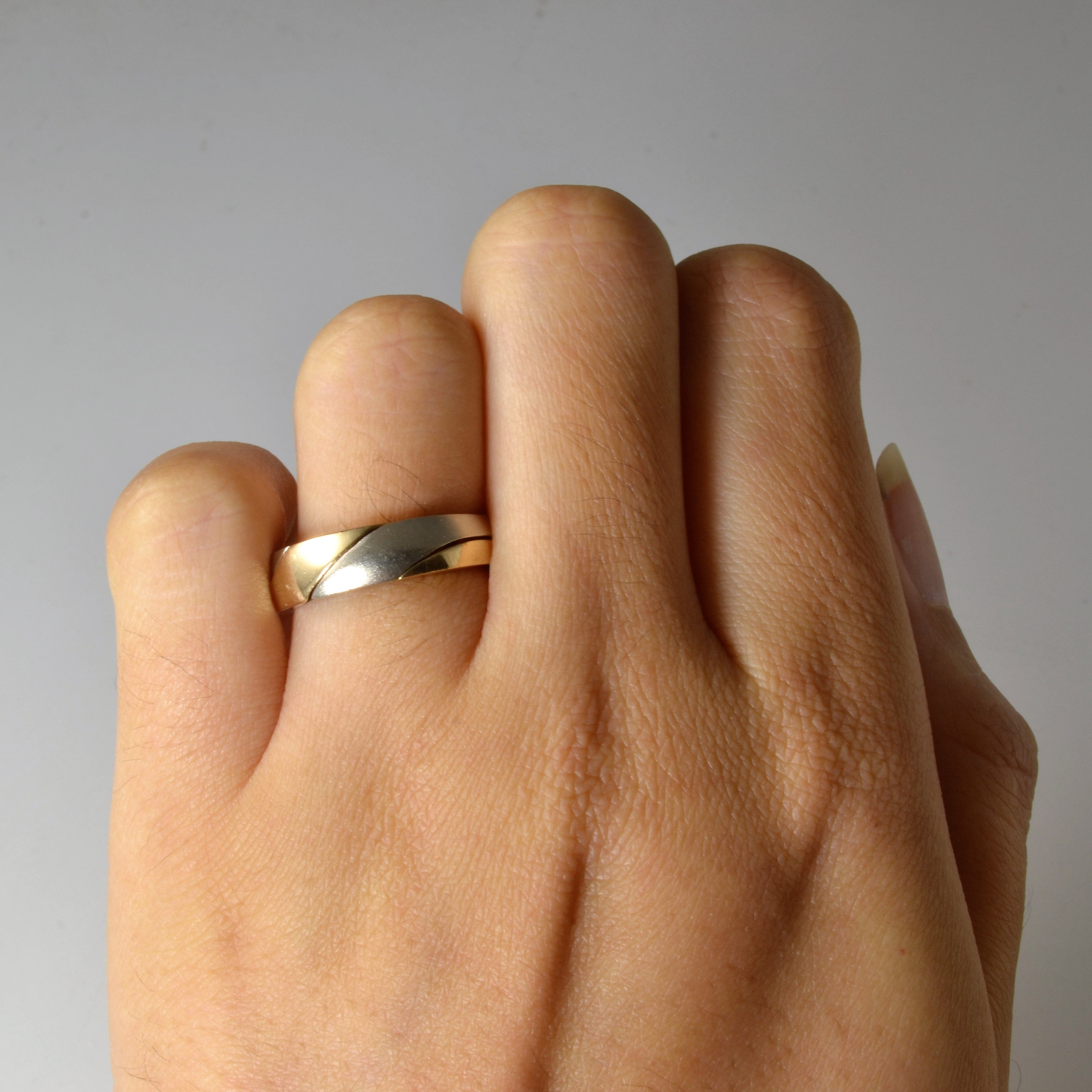 Interlocking Two Tone Band | SZ 6.25 |