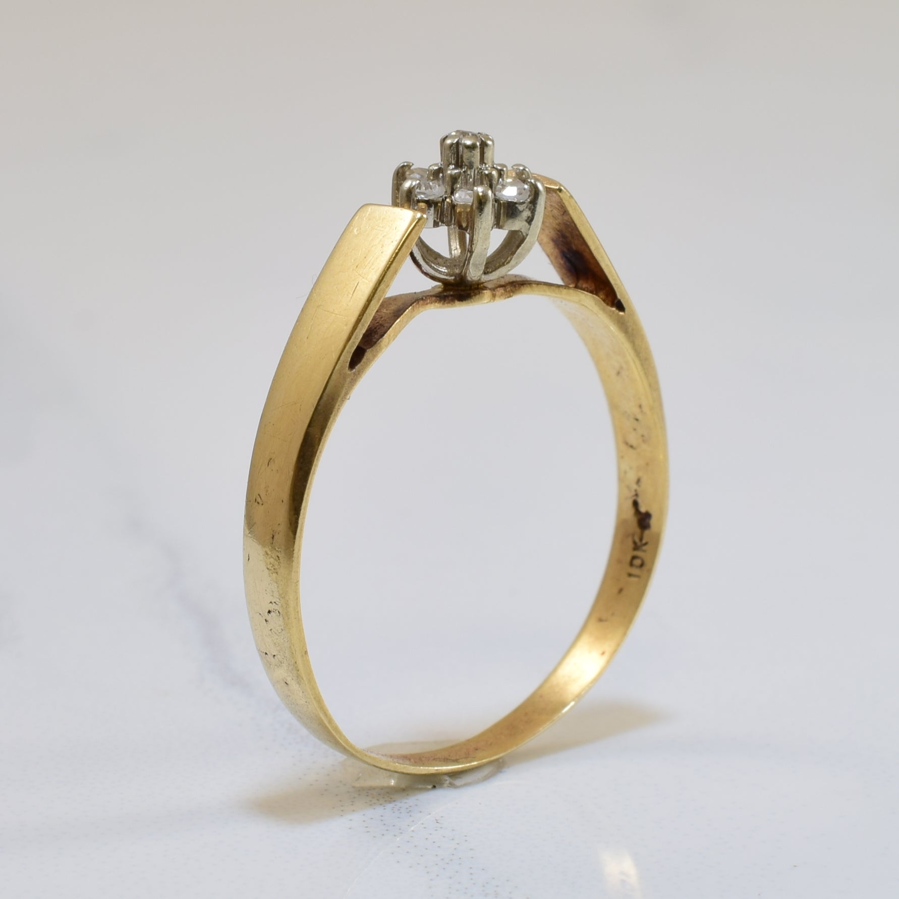 Diamond Cluster Ring | 0.07ctw | SZ 6.75 |