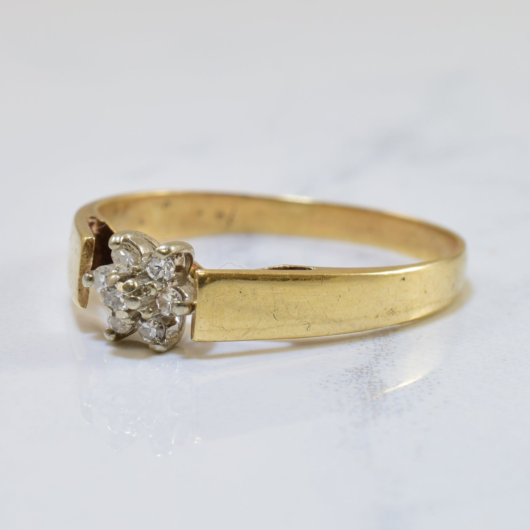Diamond Cluster Ring | 0.07ctw | SZ 6.75 |