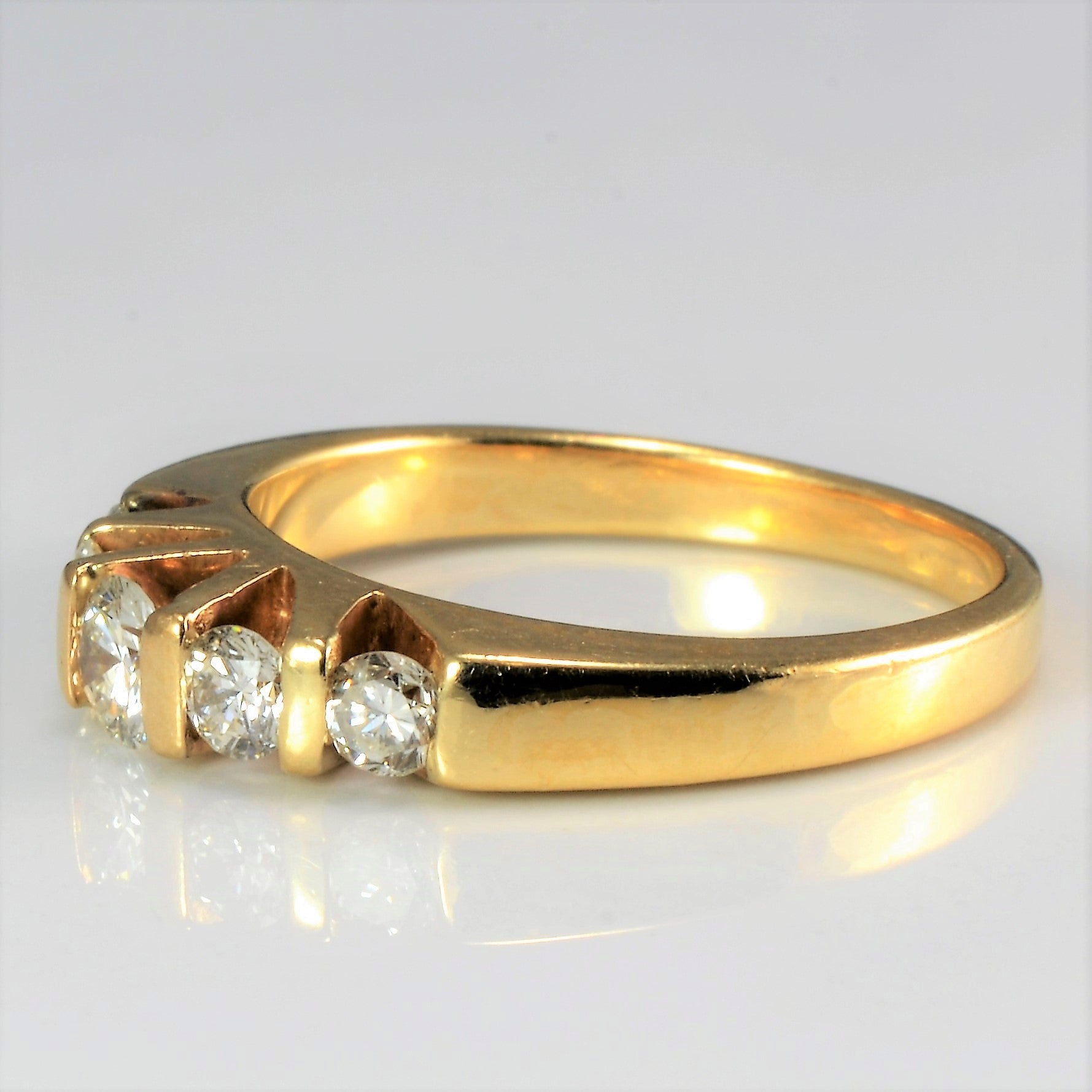 Five Stone Diamond Ladies Ring | 0.48 ctw, SZ 5.25 |