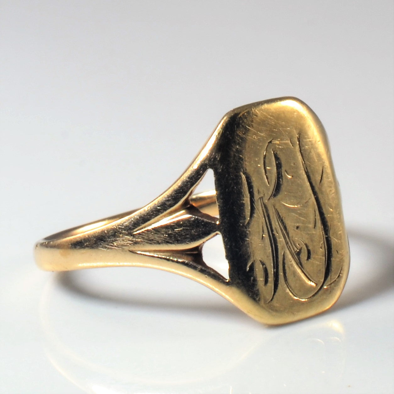 Engraved 'RJ' Yellow Gold Signet Ring | SZ 6 |