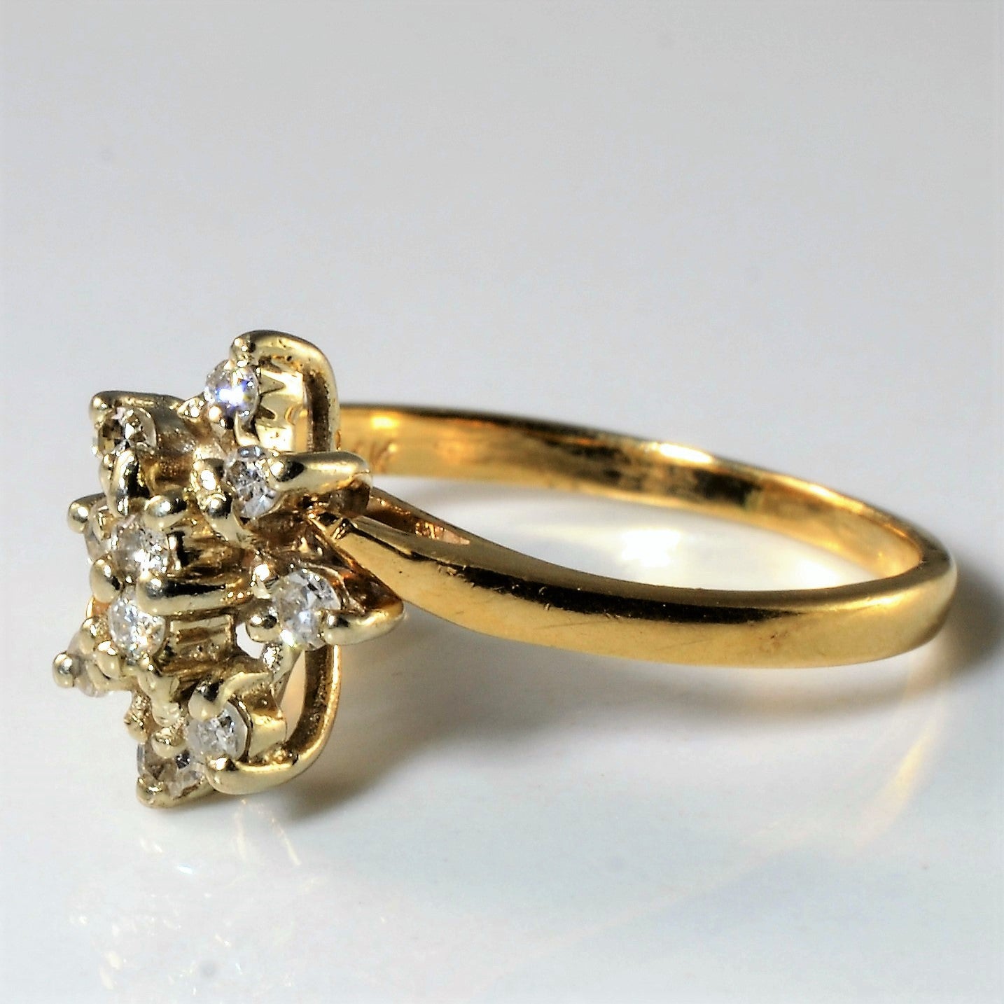 Cluster Set Diamond Ring | 0.10ctw | SZ 5.5 |