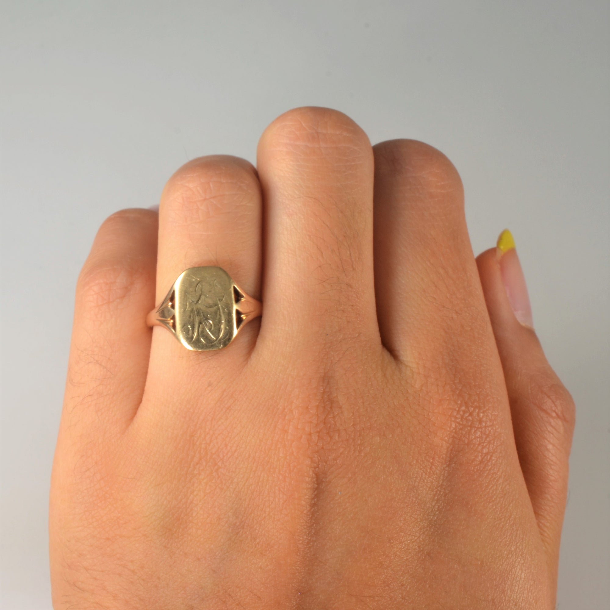Engraved 'RJ' Yellow Gold Signet Ring | SZ 6 |