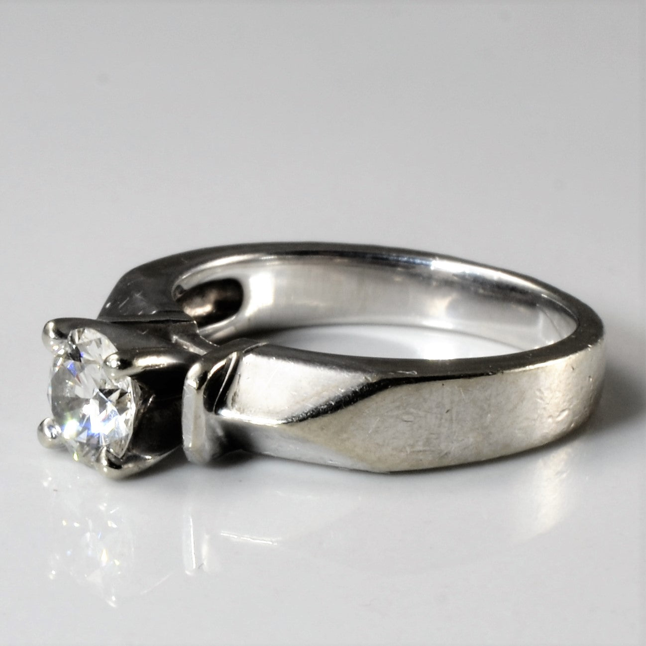 Front Knife Edge Solitaire Engagement Ring | 0.58ct | SZ 5.5 |