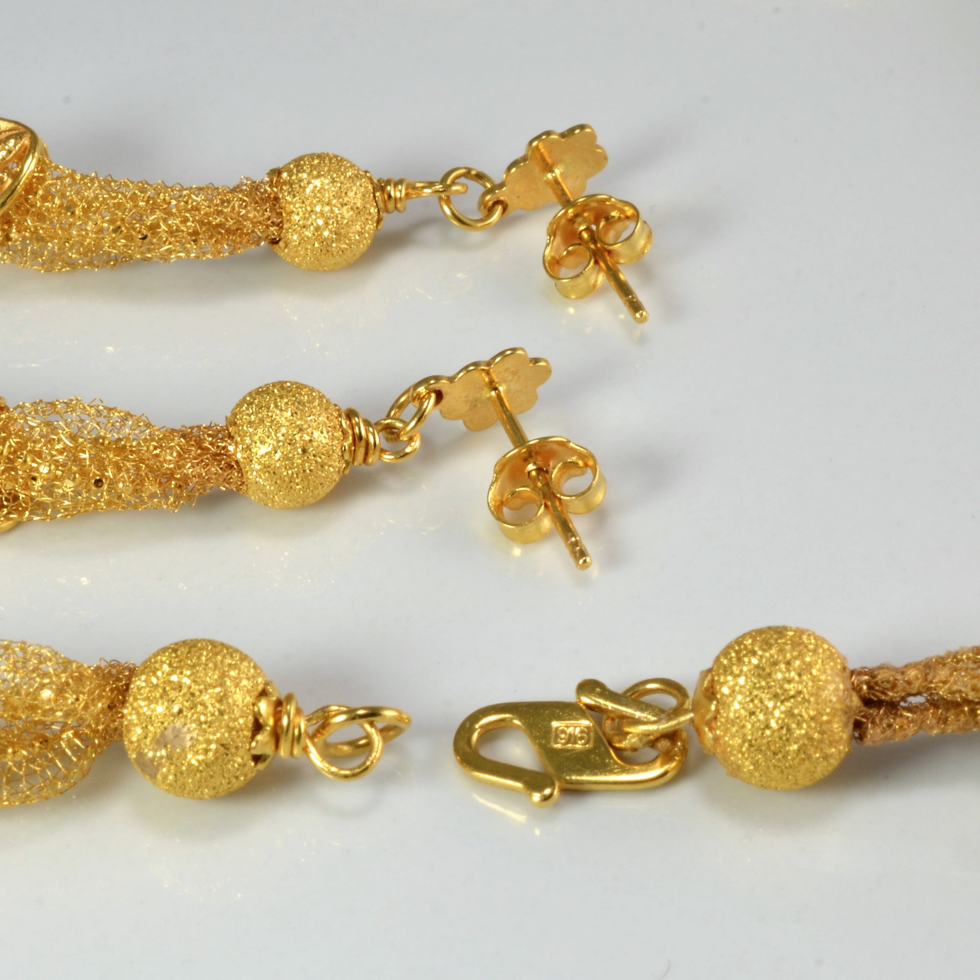 Woven Net Delicate 22K Gold Necklace & Earrings Set