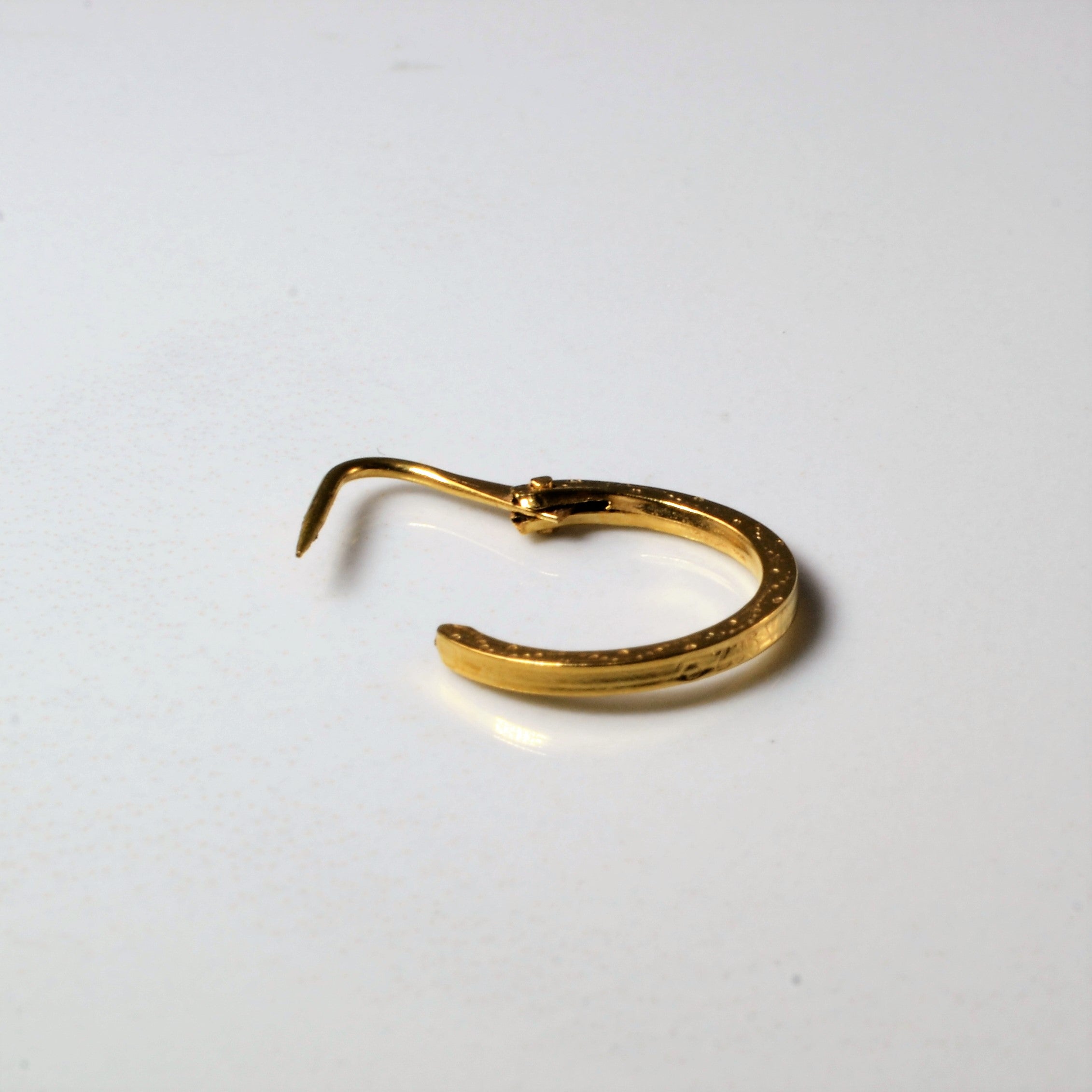 Créoles vintage ornées en or jaune 18 carats 