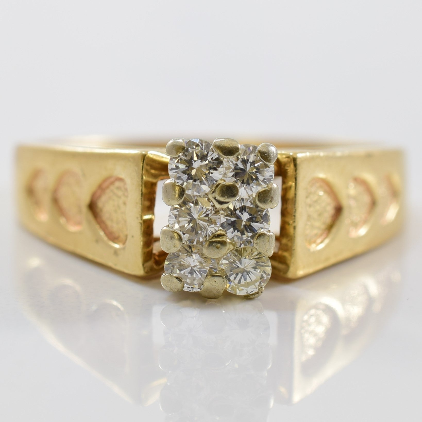 Heart Detailed Diamond Cluster Ring | 0.30ctw | SZ 7.75 |