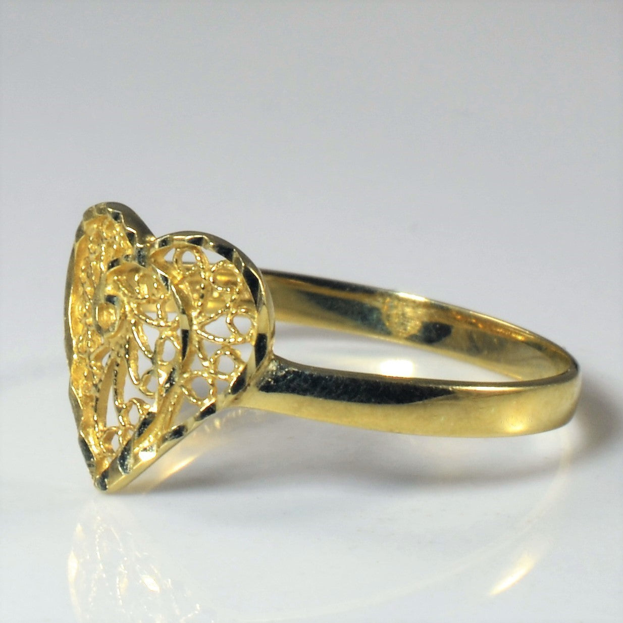 Filigree Heart Gold Ring | SZ 8 |