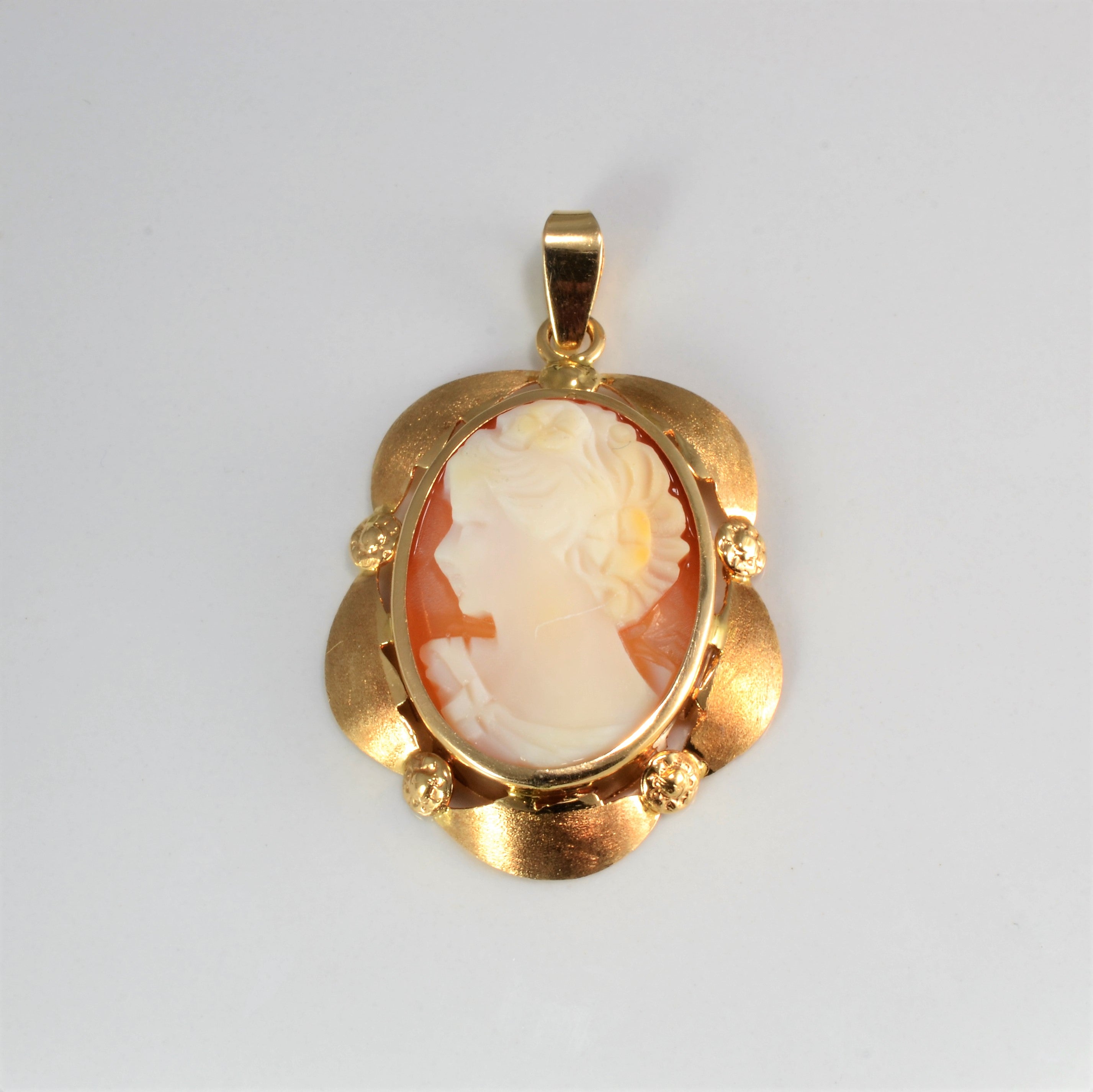 Bezel Set Cameo Pendant