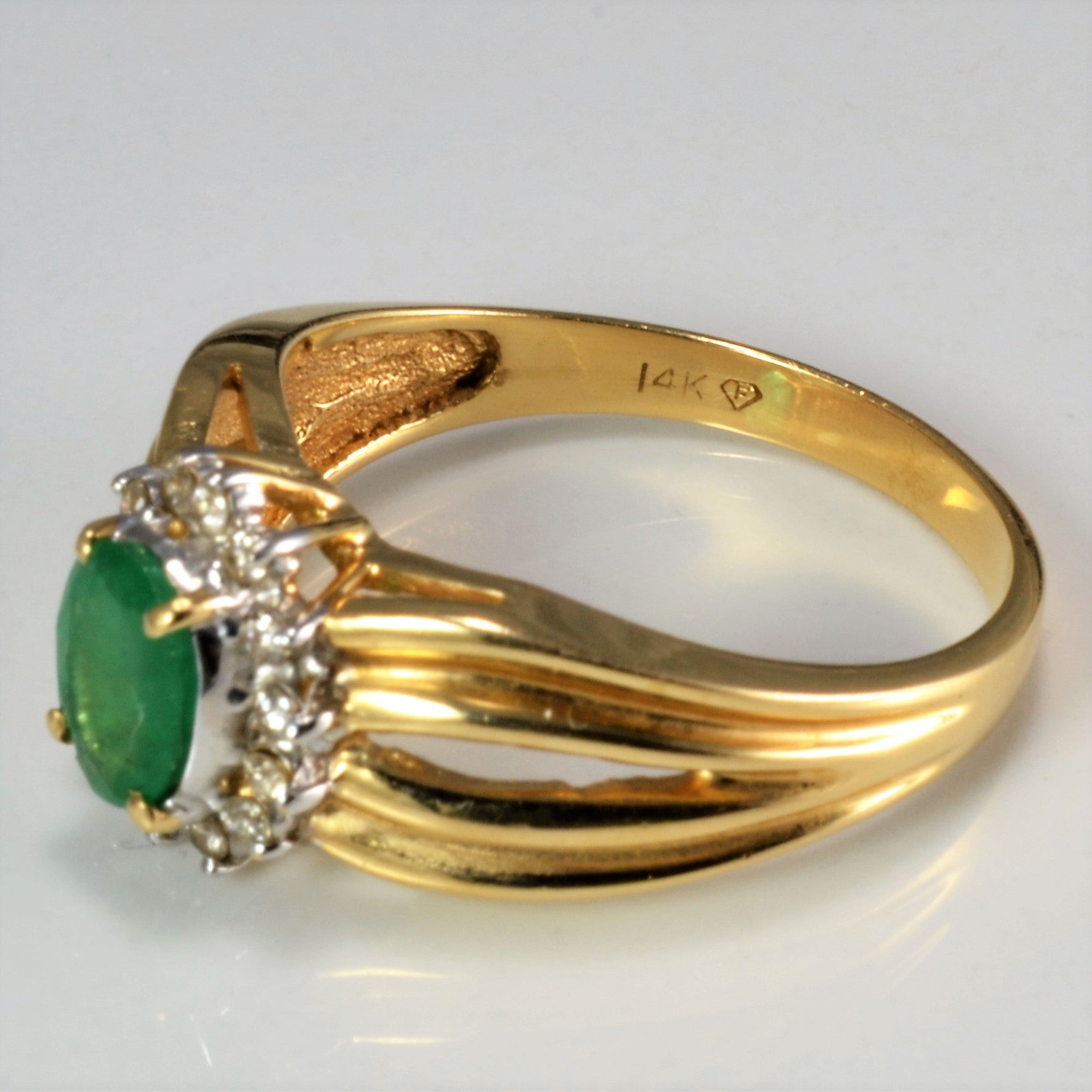 Emerald & Diamond Cocktail Ring | 0.22 ctw, SZ 8.75 |
