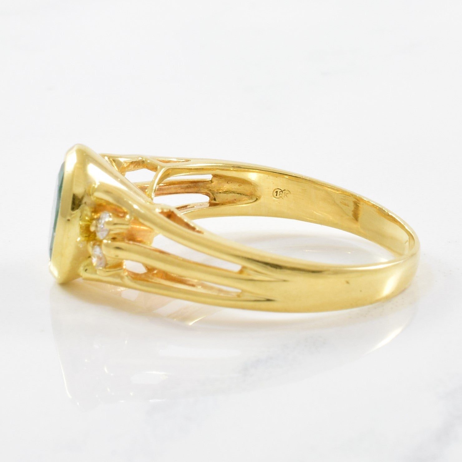 Bezel Set Emerald & Diamond Ring | 0.10ctw, 1.60ct | SZ 7.5 |