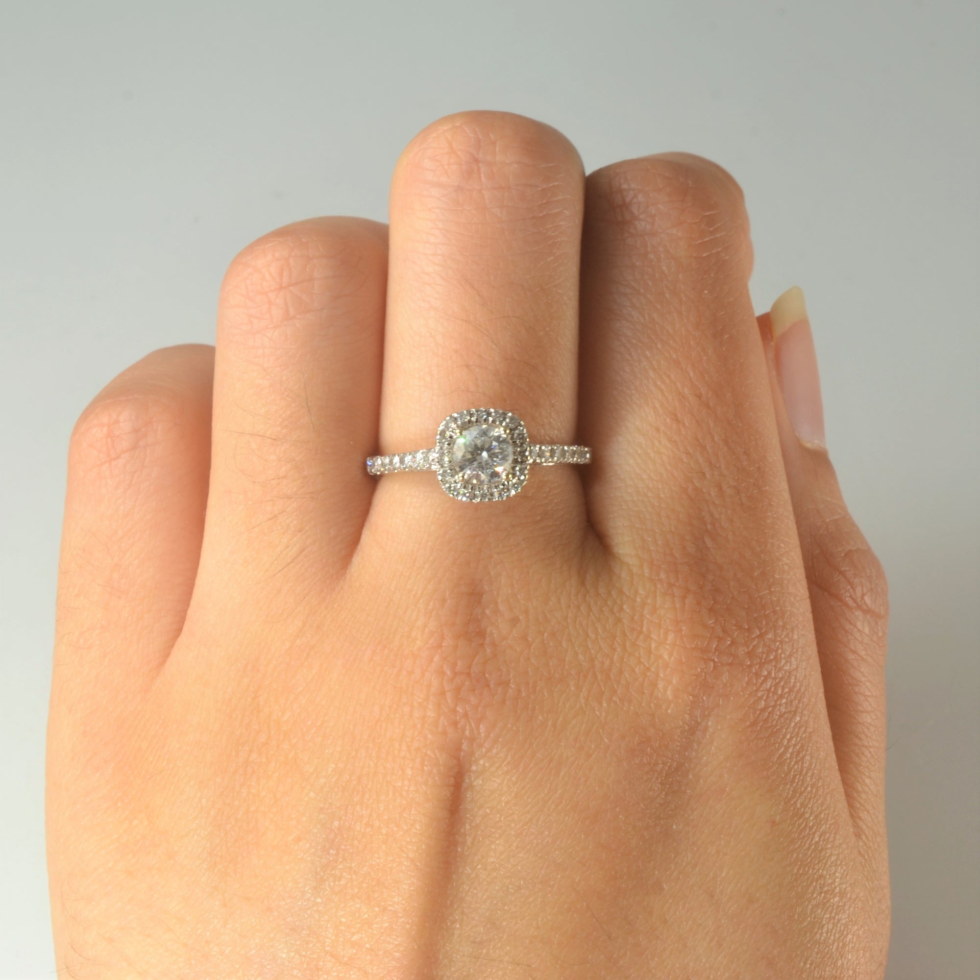 Diamond Halo Engagement Ring | 1.00ctw | SZ 6.75 |