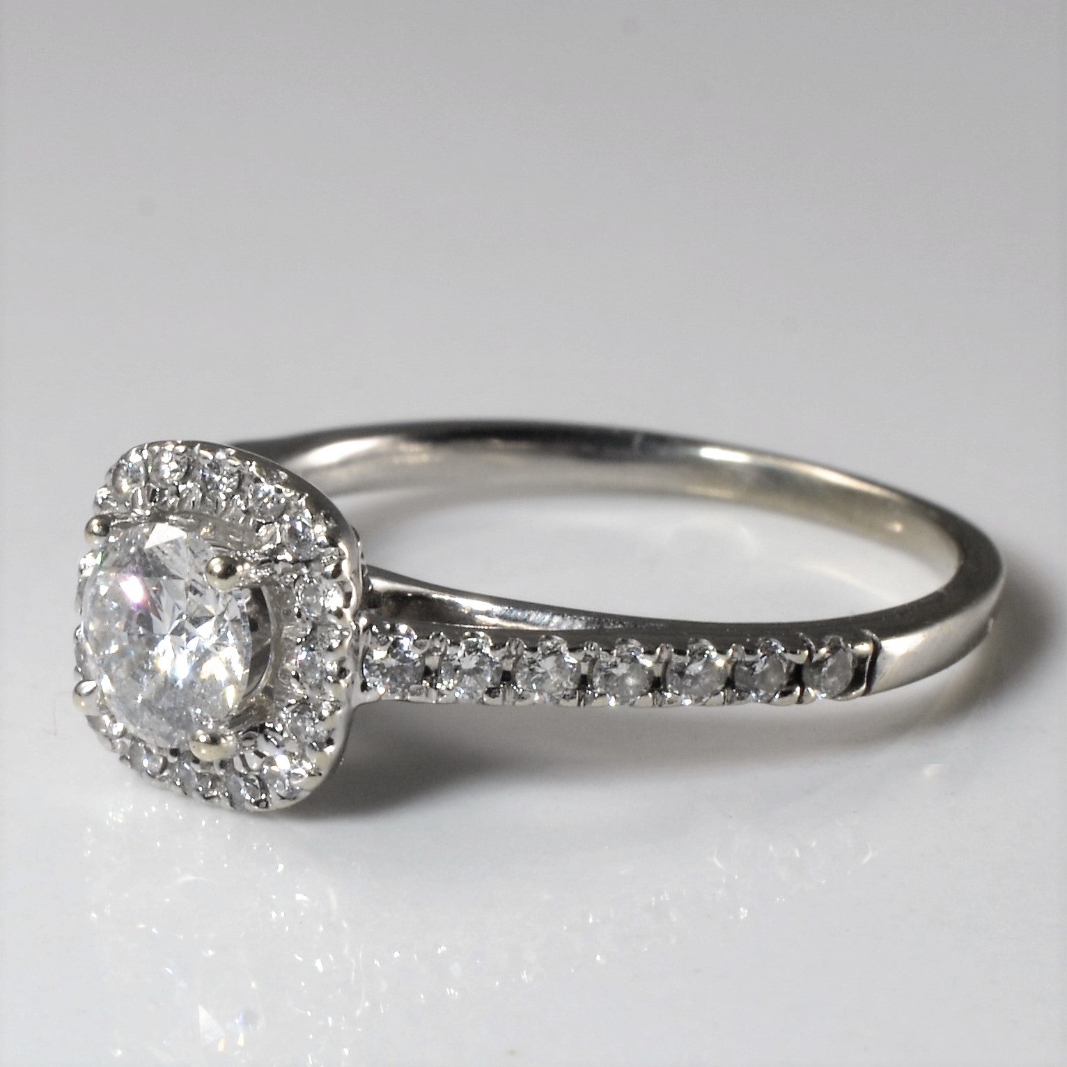 Diamond Halo Engagement Ring | 1.00ctw | SZ 6.75 |