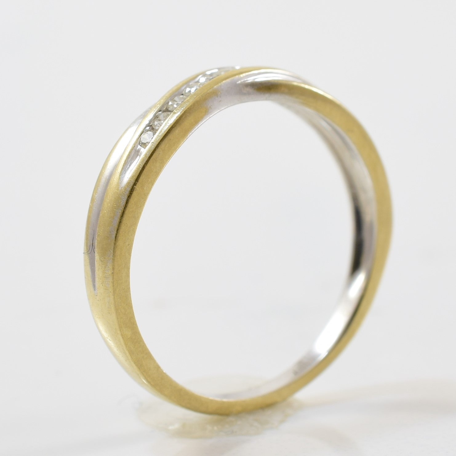Channel Set Contour Ring | 0.10ctw | SZ 6.5 |