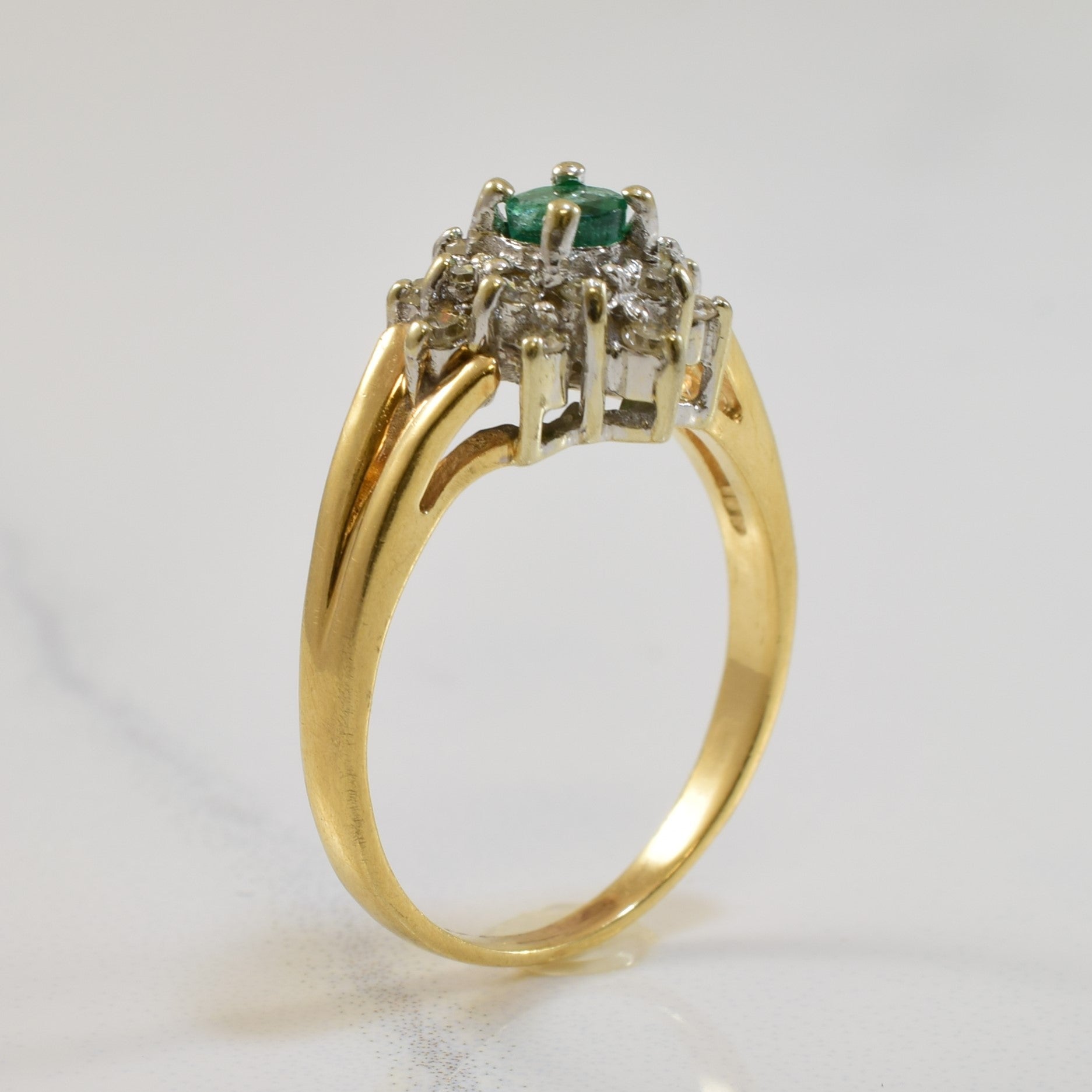 Emerald & Diamond Cluster Ring | 0.20ct, 0.15ctw | SZ 4.75 |