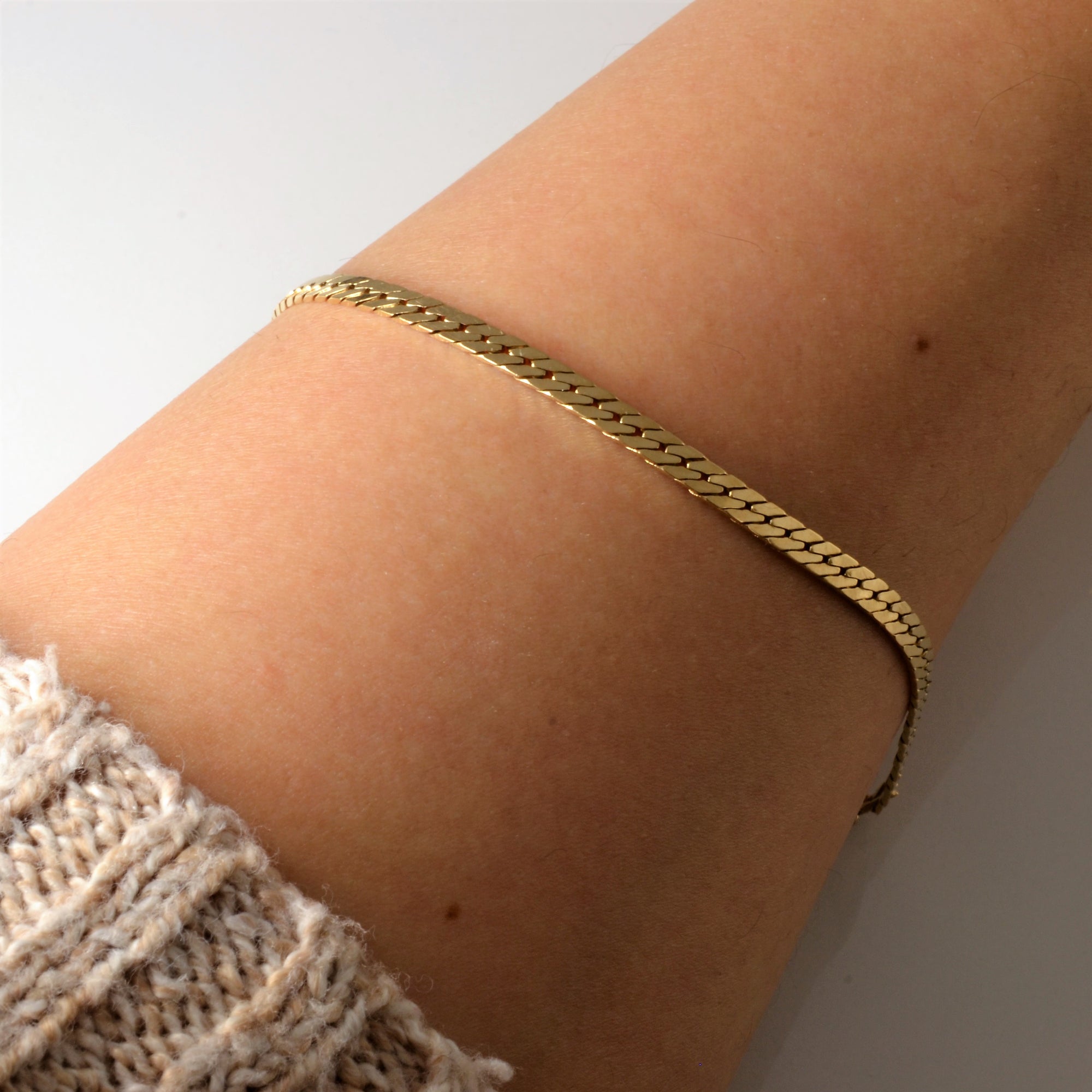 Yellow Gold Herringbone Chain Bracelet | 7.5