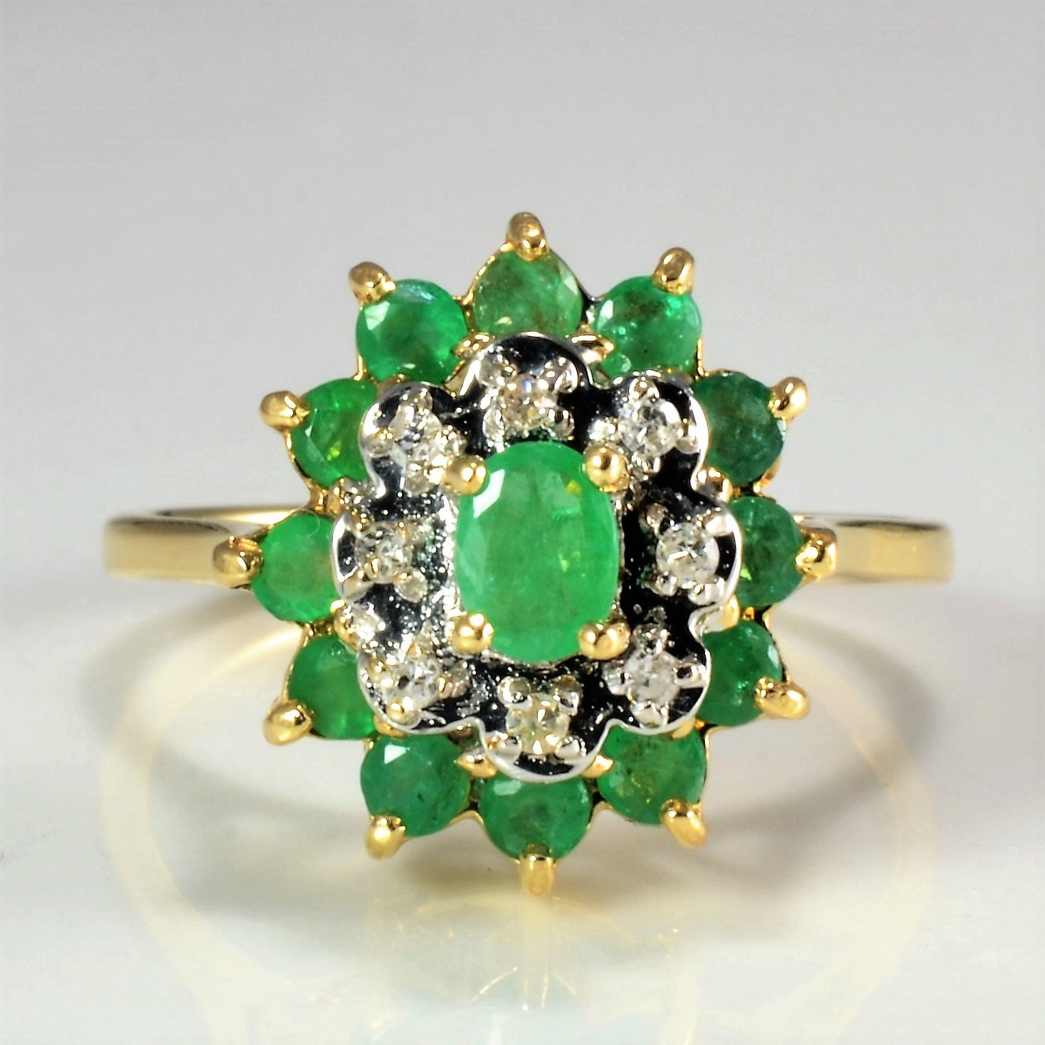 Emerald & Diamond Ladies Cocktail Ring | 0.06 ctw, SZ 6 |