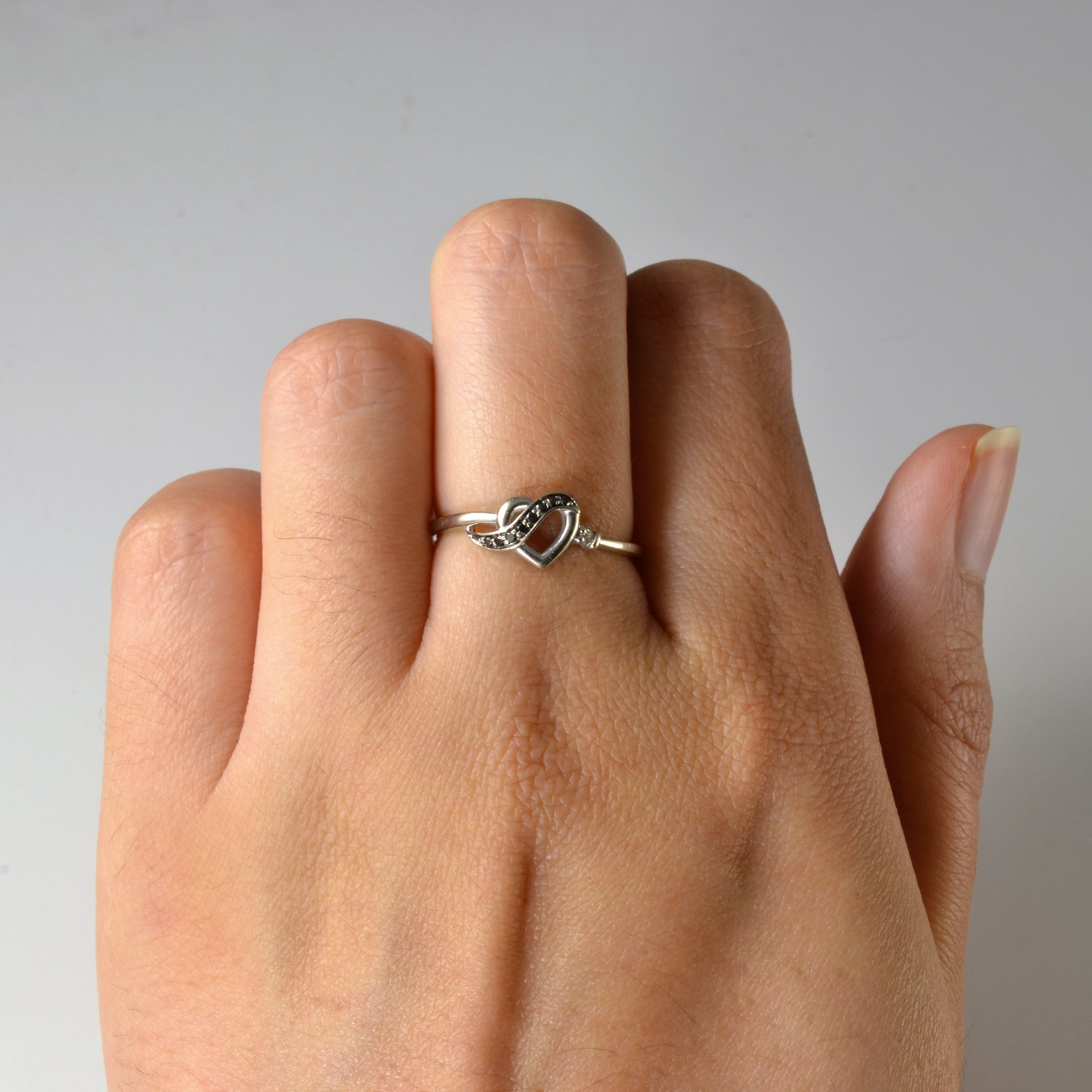 Black Diamond Heart Ring | 0.05ct | SZ 6.25 |
