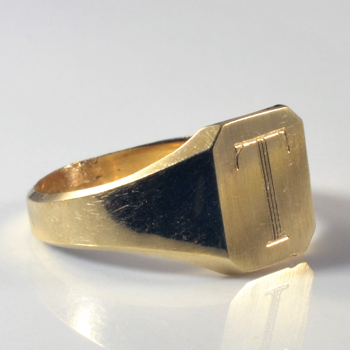 Initial 'T' Yellow Gold Signet Ring | SZ 5.5 |