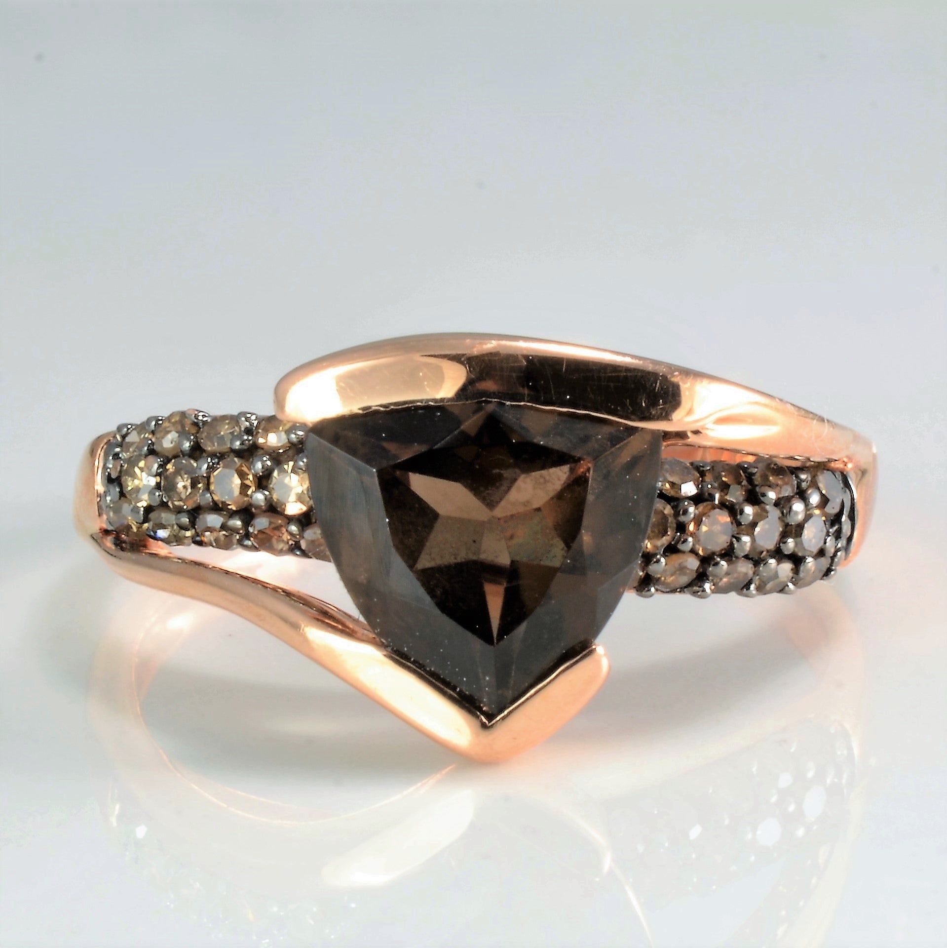 Bypass Chevron Style Diamond & Quartz Ring | 0.18 ctw, SZ 7 |