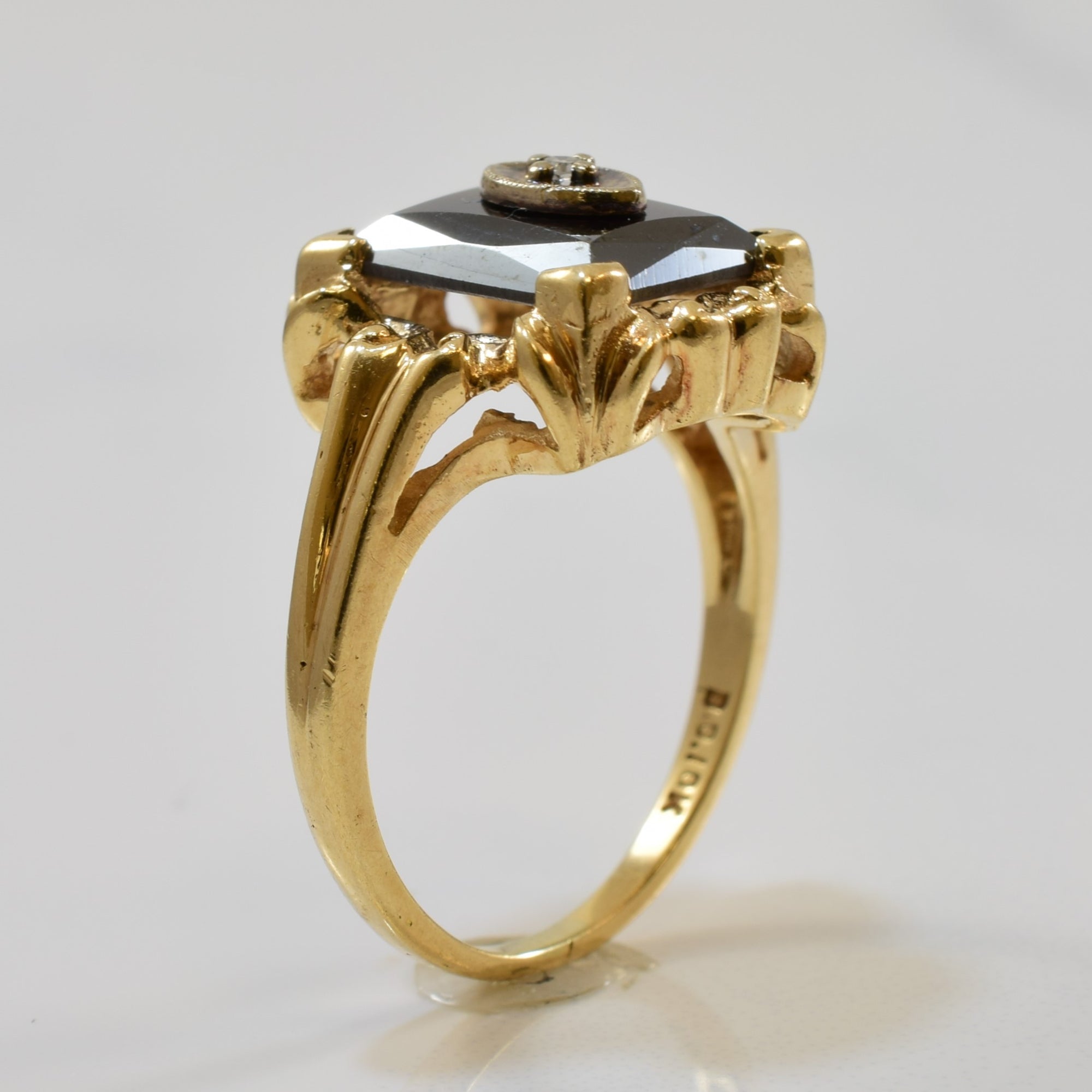 1930s Hematite & Diamond Cocktail Ring | 5.00ct, 0.01ct | SZ 4.75 |