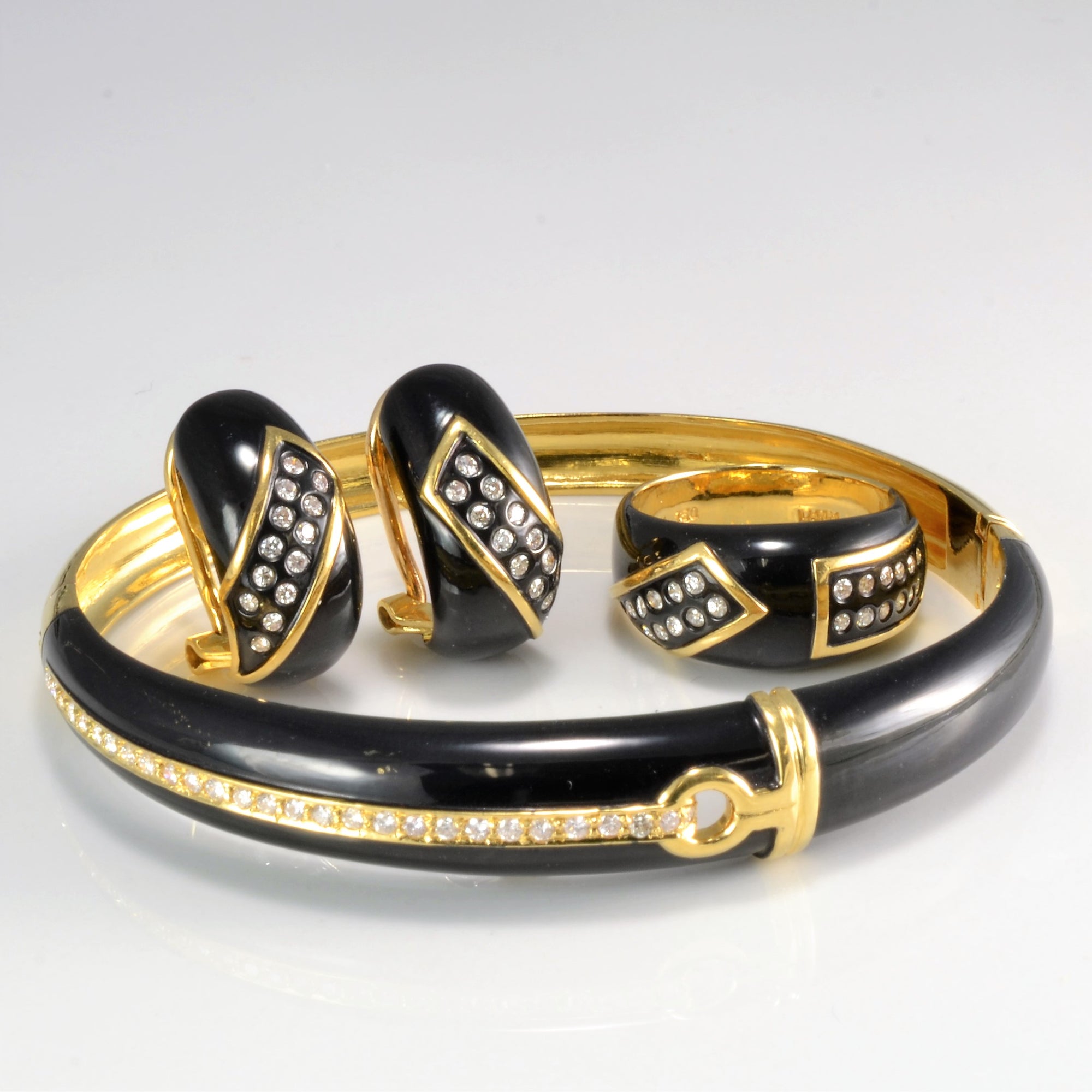 Beautiful Enameled 18K Gold Diamond Bangle, Ring & Earrings Set | 0.77 ctw |