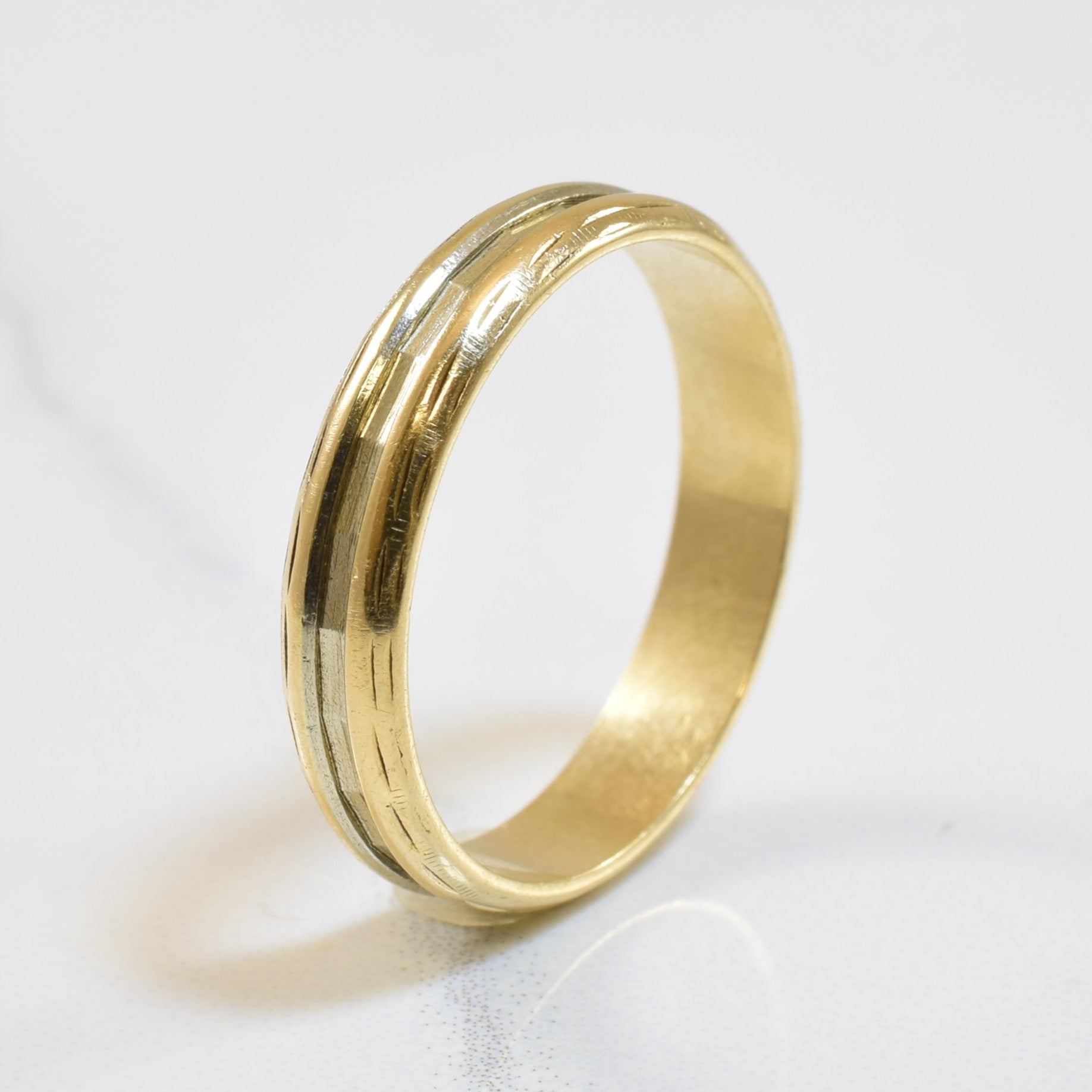 10k Yellow Gold Textured Ring | SZ 8.5 |