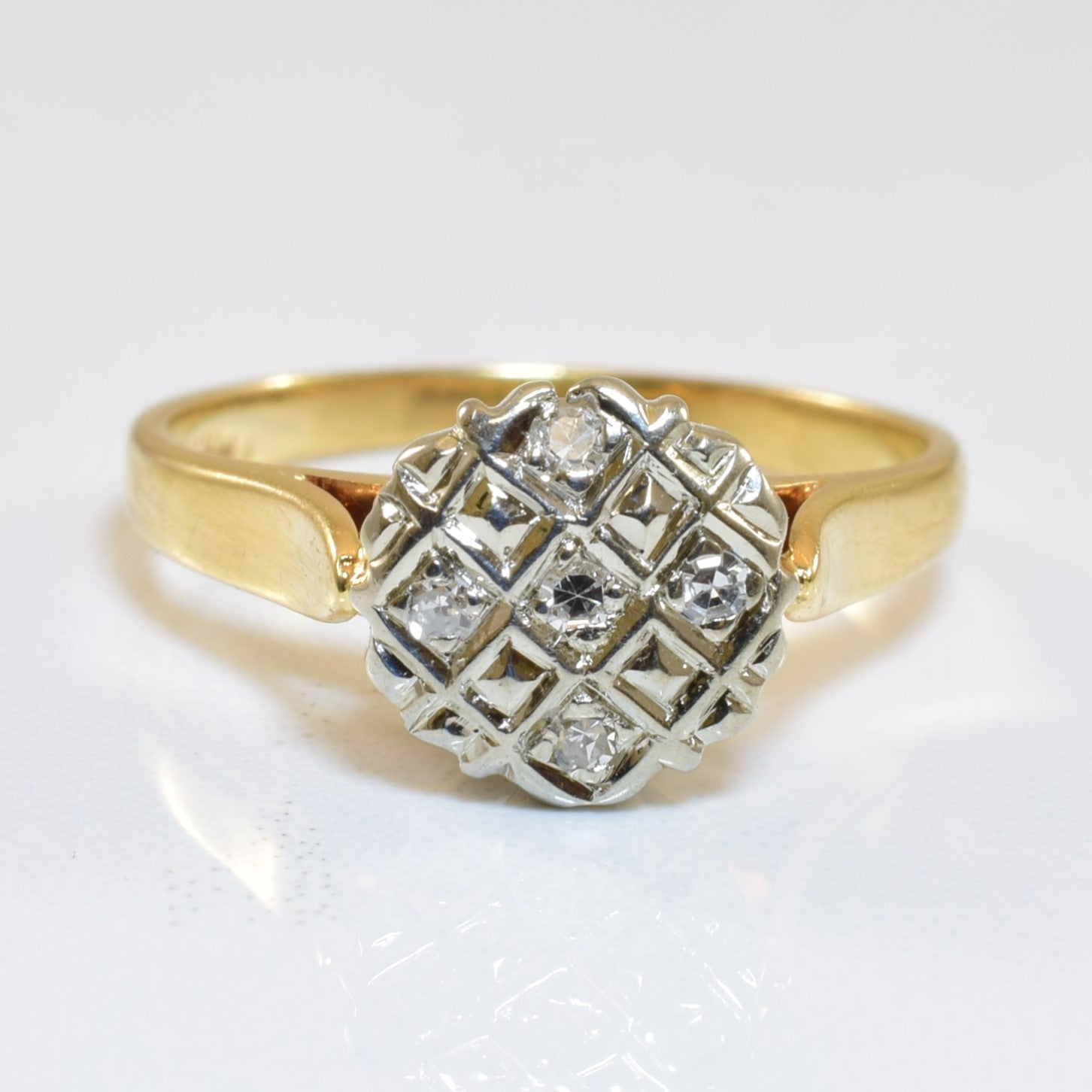 Illusion Set Diamond Grid Ring | 0.05ctw | SZ 4.5 |