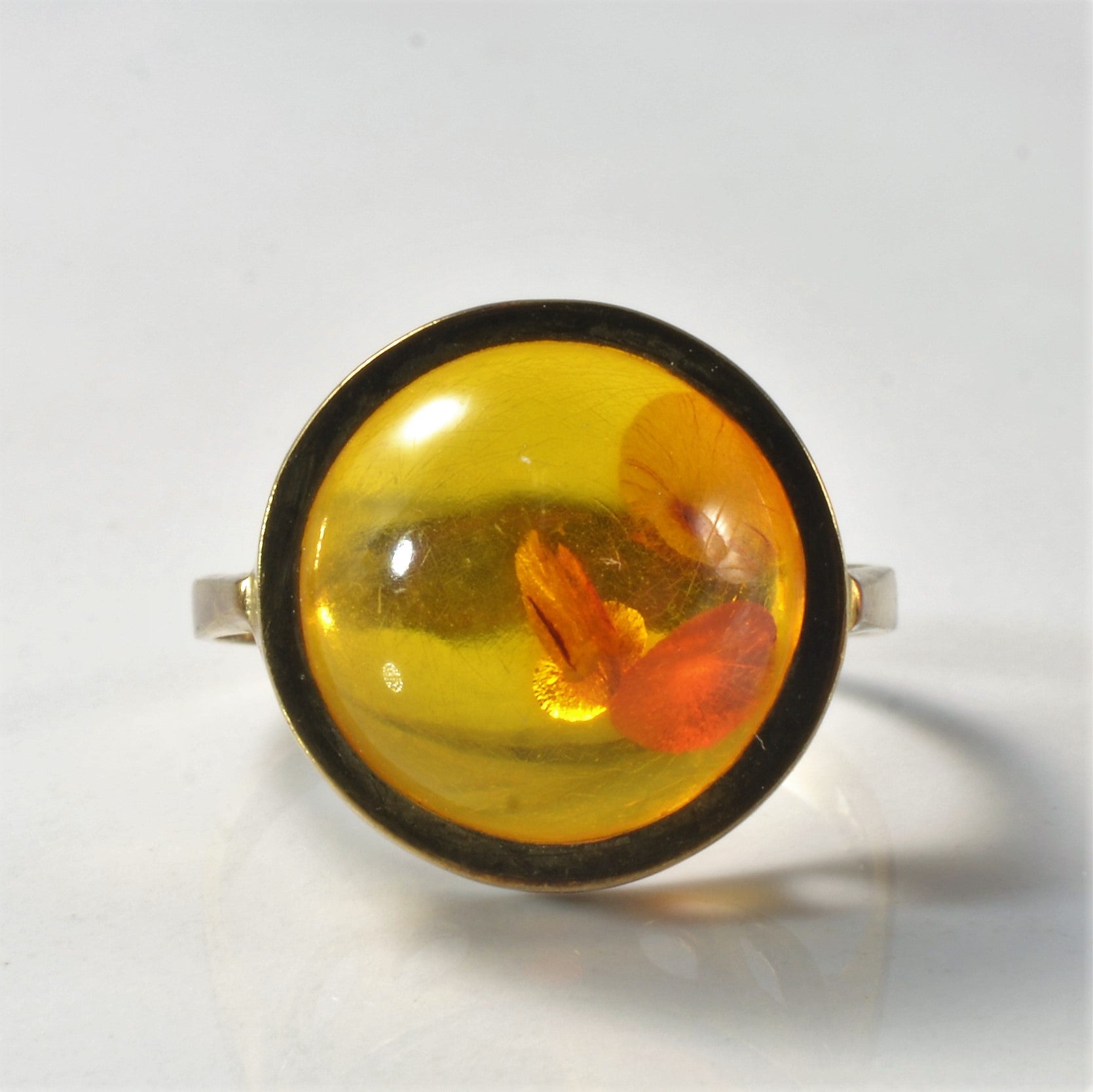 Bezel Set Amber Ring Circa 1960s | 3.00ct | SZ 7.25 |