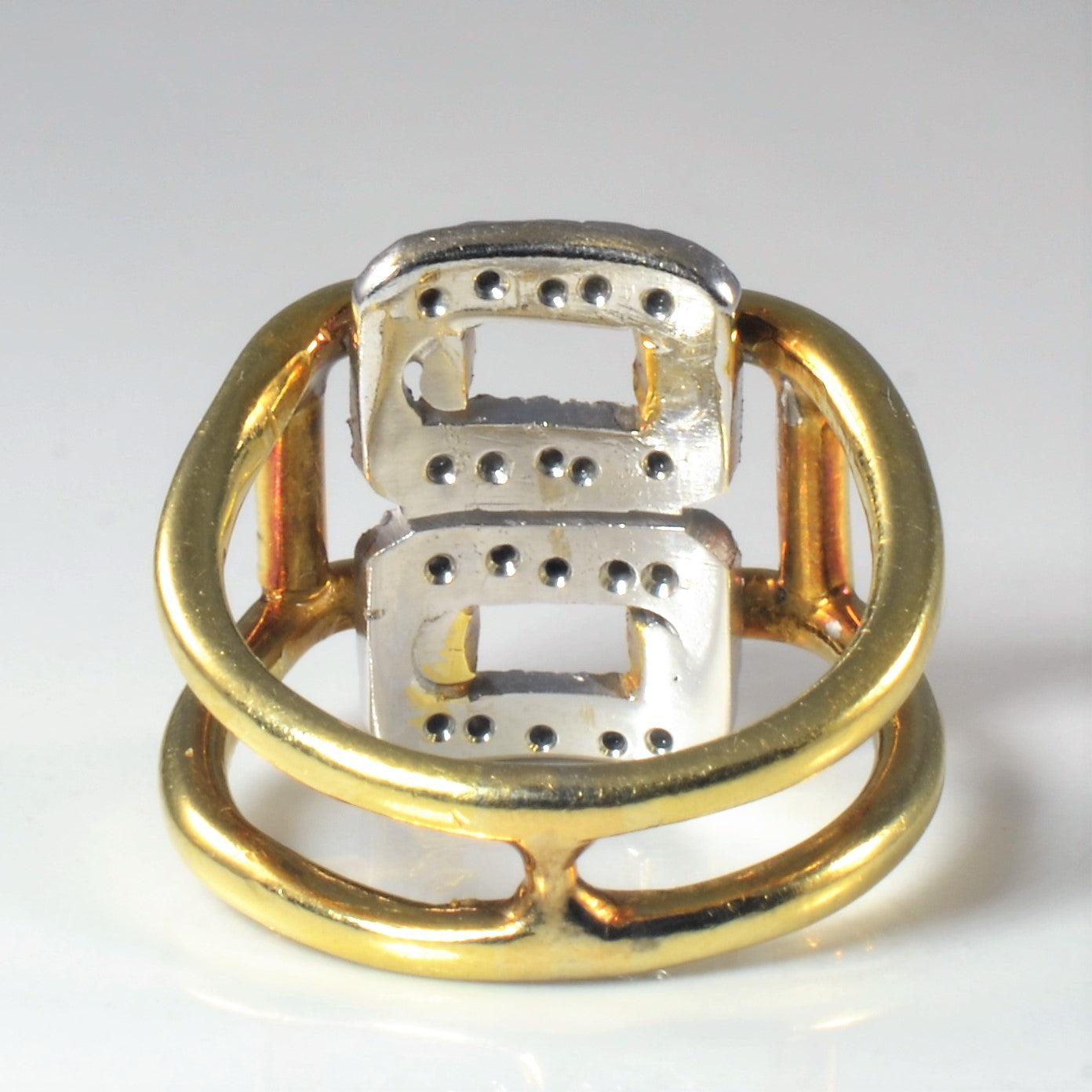 Two Tone Diamond Buckle Ring | 0.20ctw | SZ 7 |