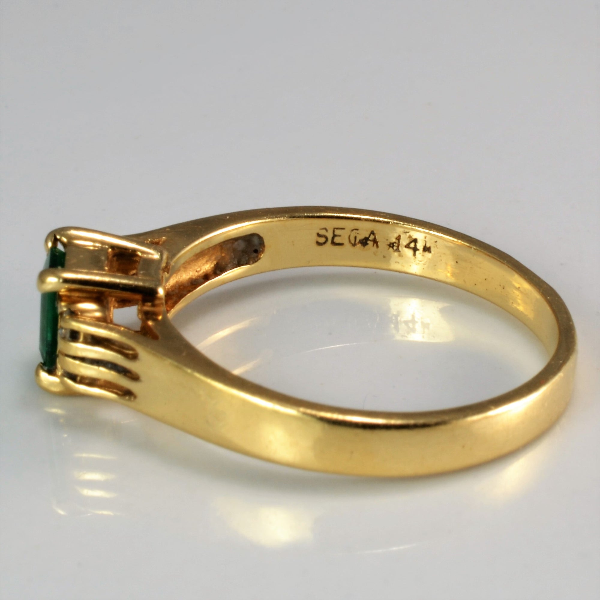 Prong Set Emerald & Diamond Ring | 0.04 ctw, SZ 6 |