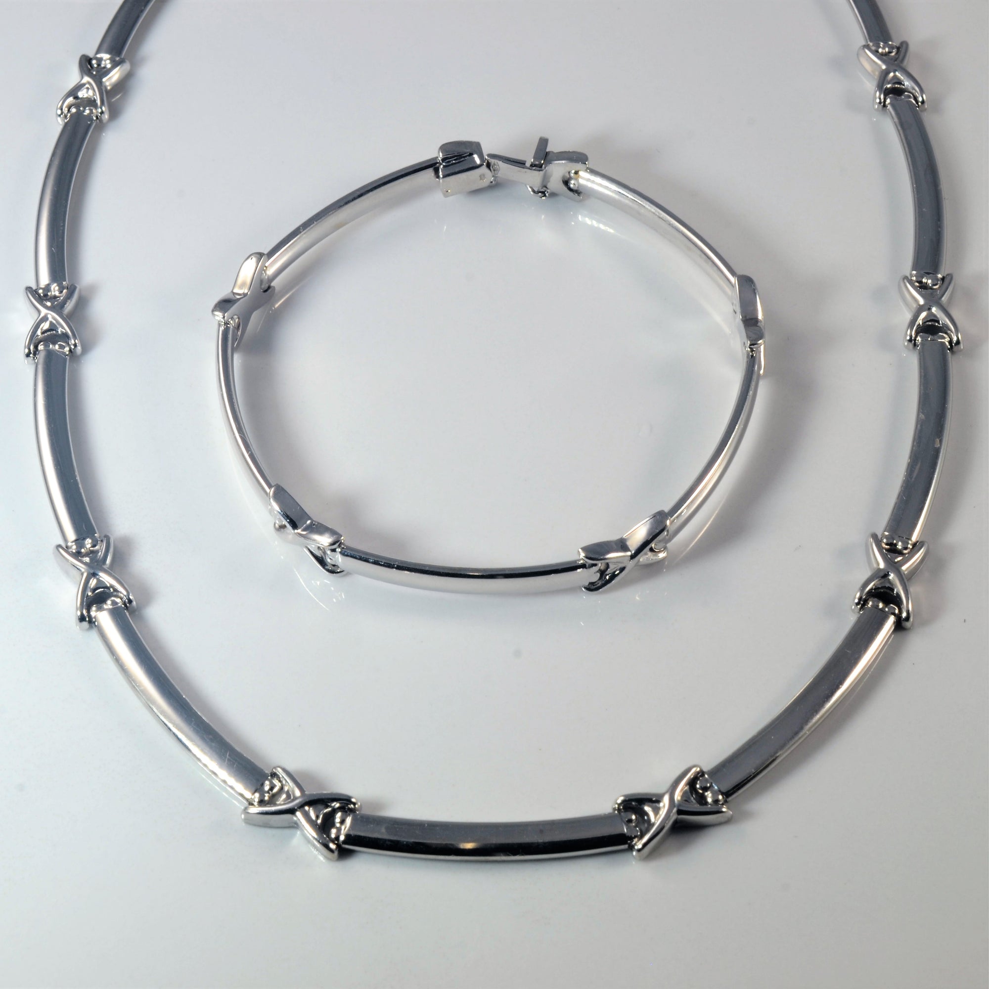 Criss Cross Necklace & Bracelet Set |