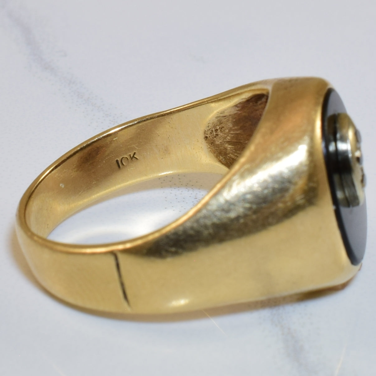Onyx & Diamond Ring | 3.00ct, 0.03ctw | SZ 7.5 |
