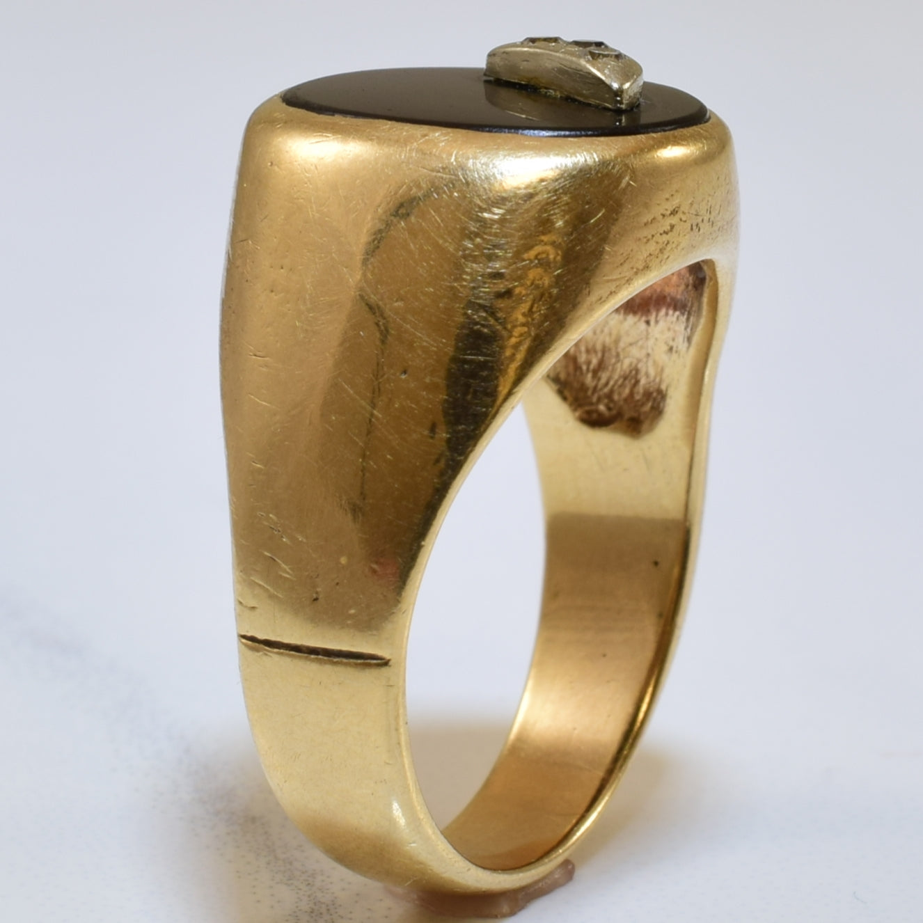 Onyx & Diamond Ring | 3.00ct, 0.03ctw | SZ 7.5 |