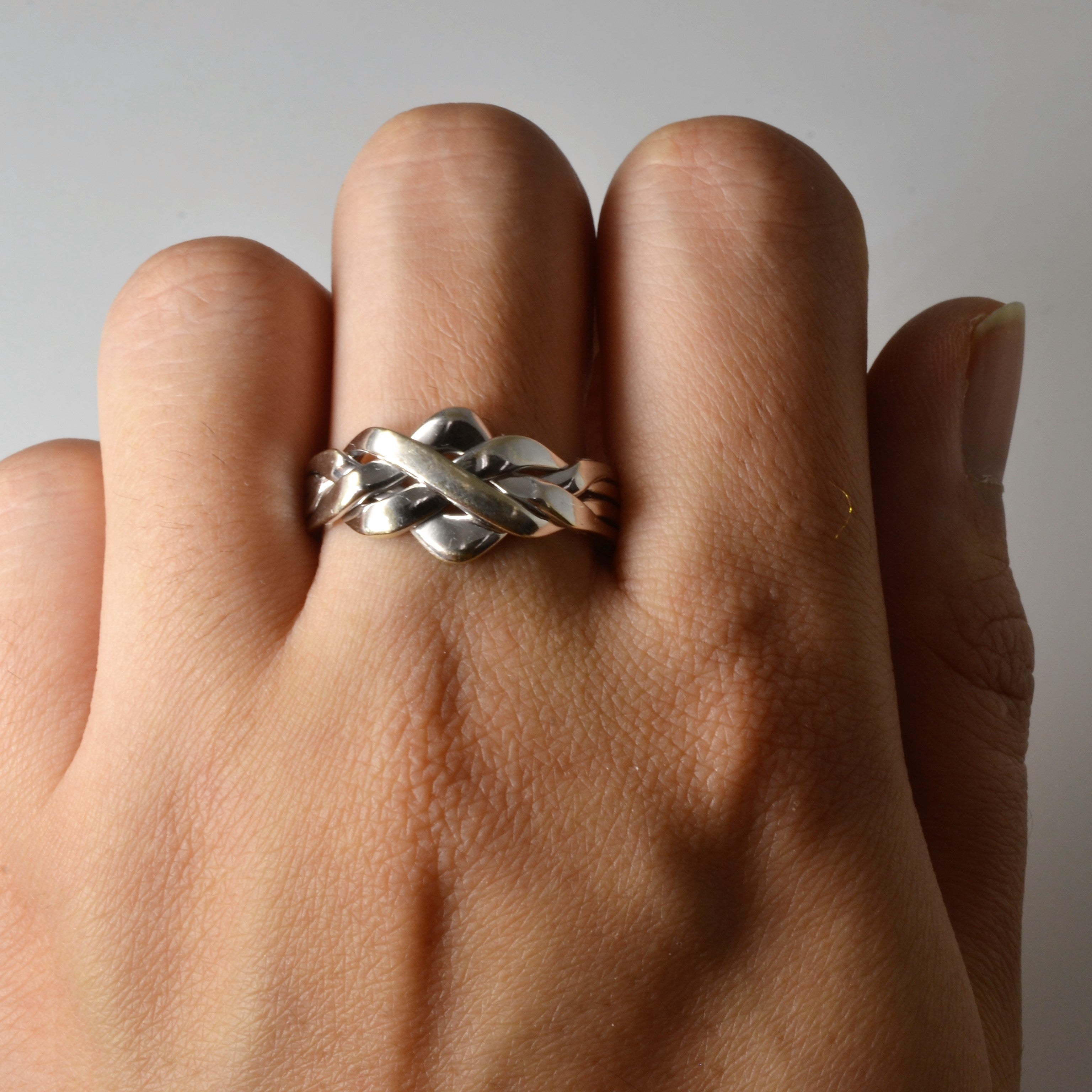 Soldered White Gold Puzzle Ring | SZ 11.5 |