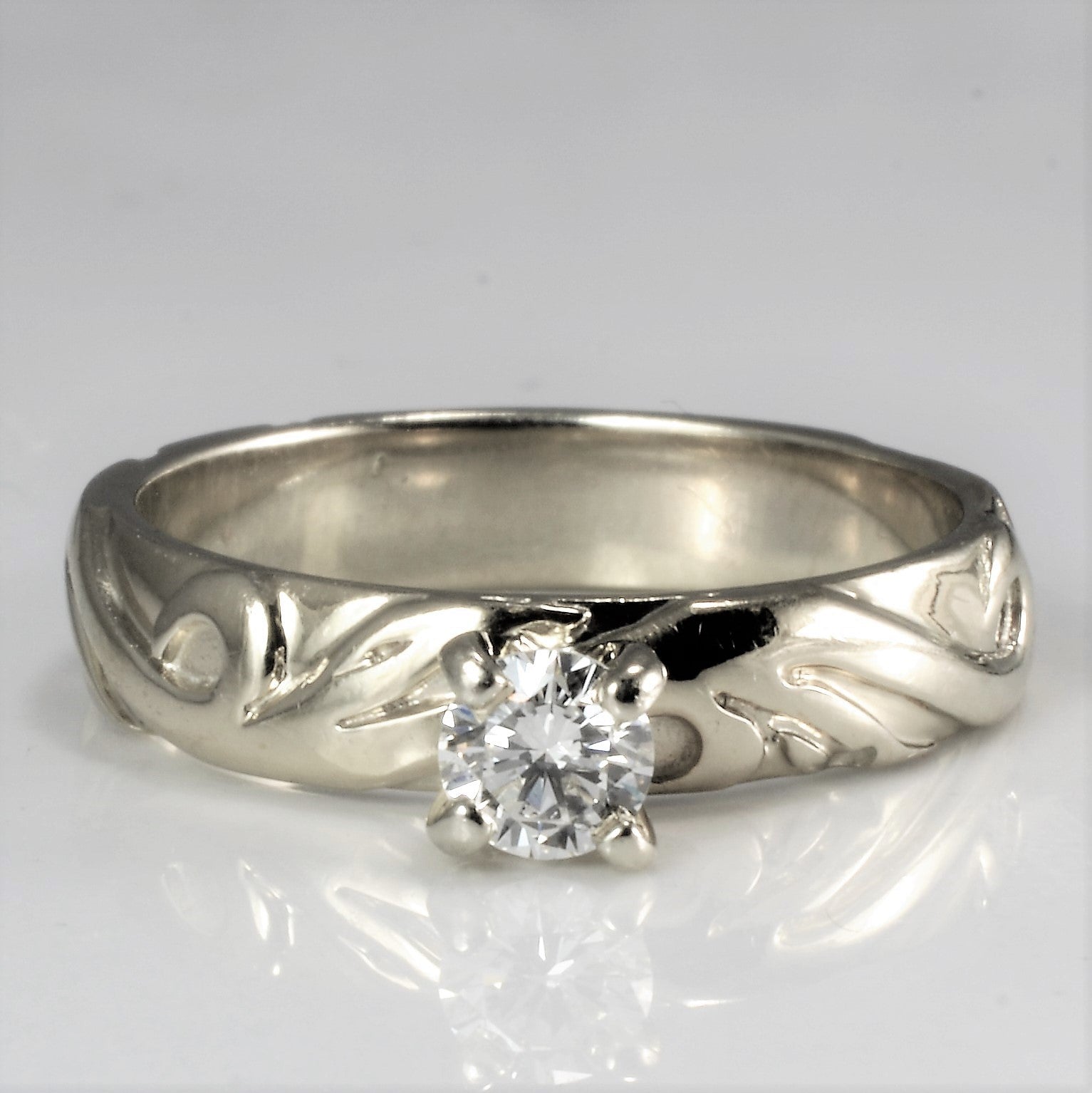 Patterned Solitaire Diamond Ring | 0.23 ct, SZ 5.75 |
