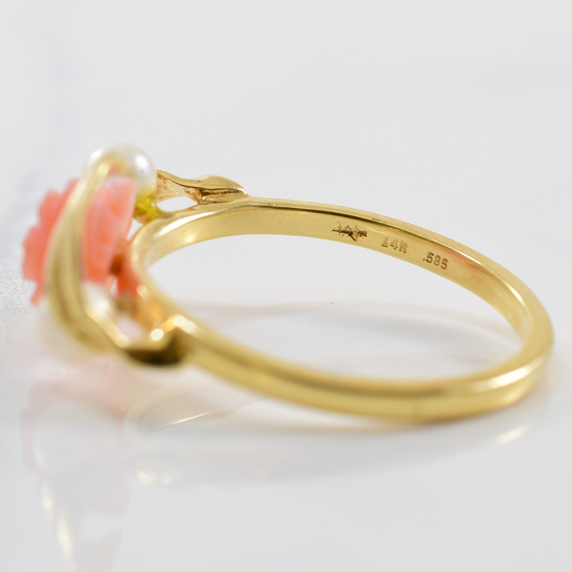 Rose Carved Coral & Pearl Ring | 0.25ctw, 1.00ct | SZ 6 |
