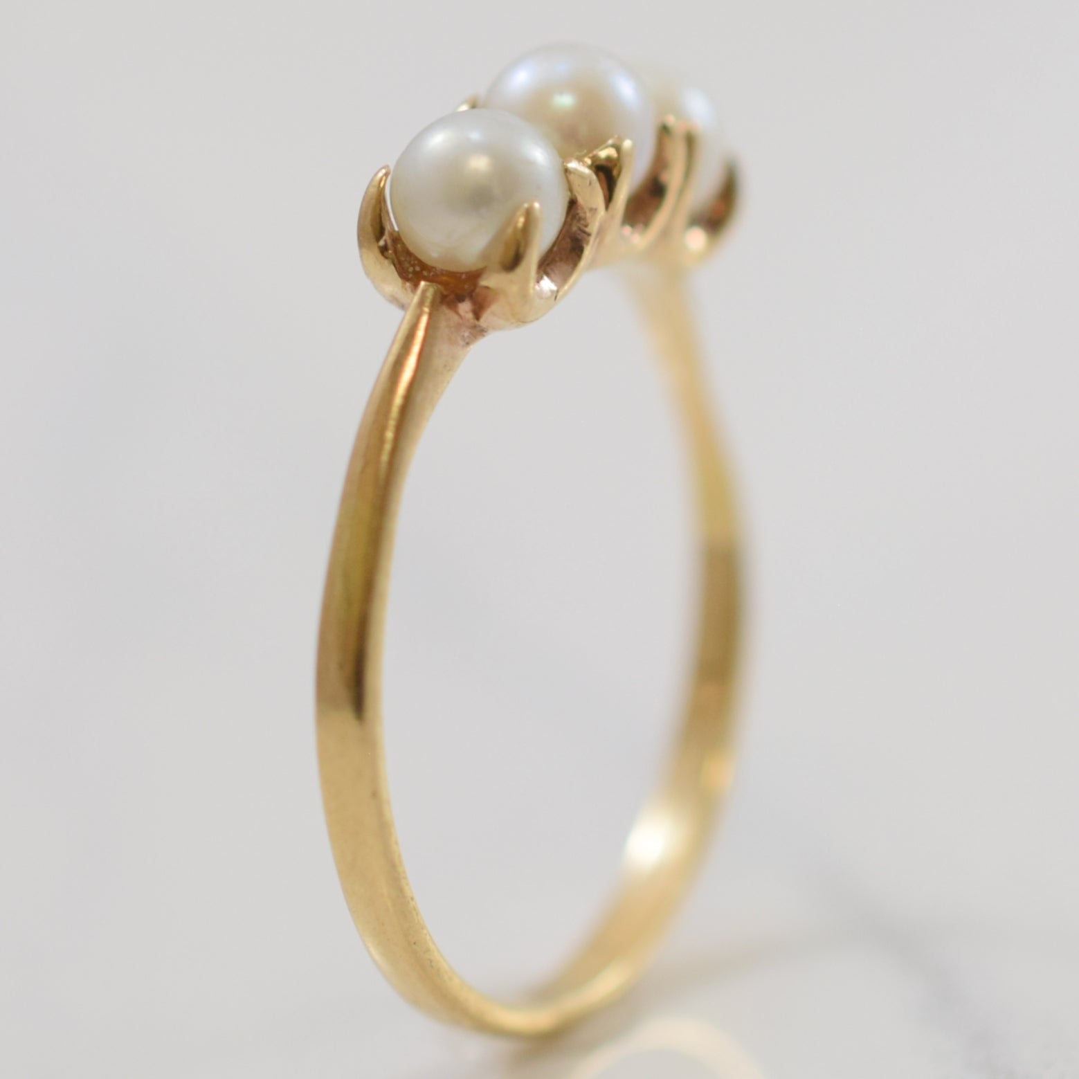 Three Stone Pearl Ring | 1.65ctw | SZ 10 |