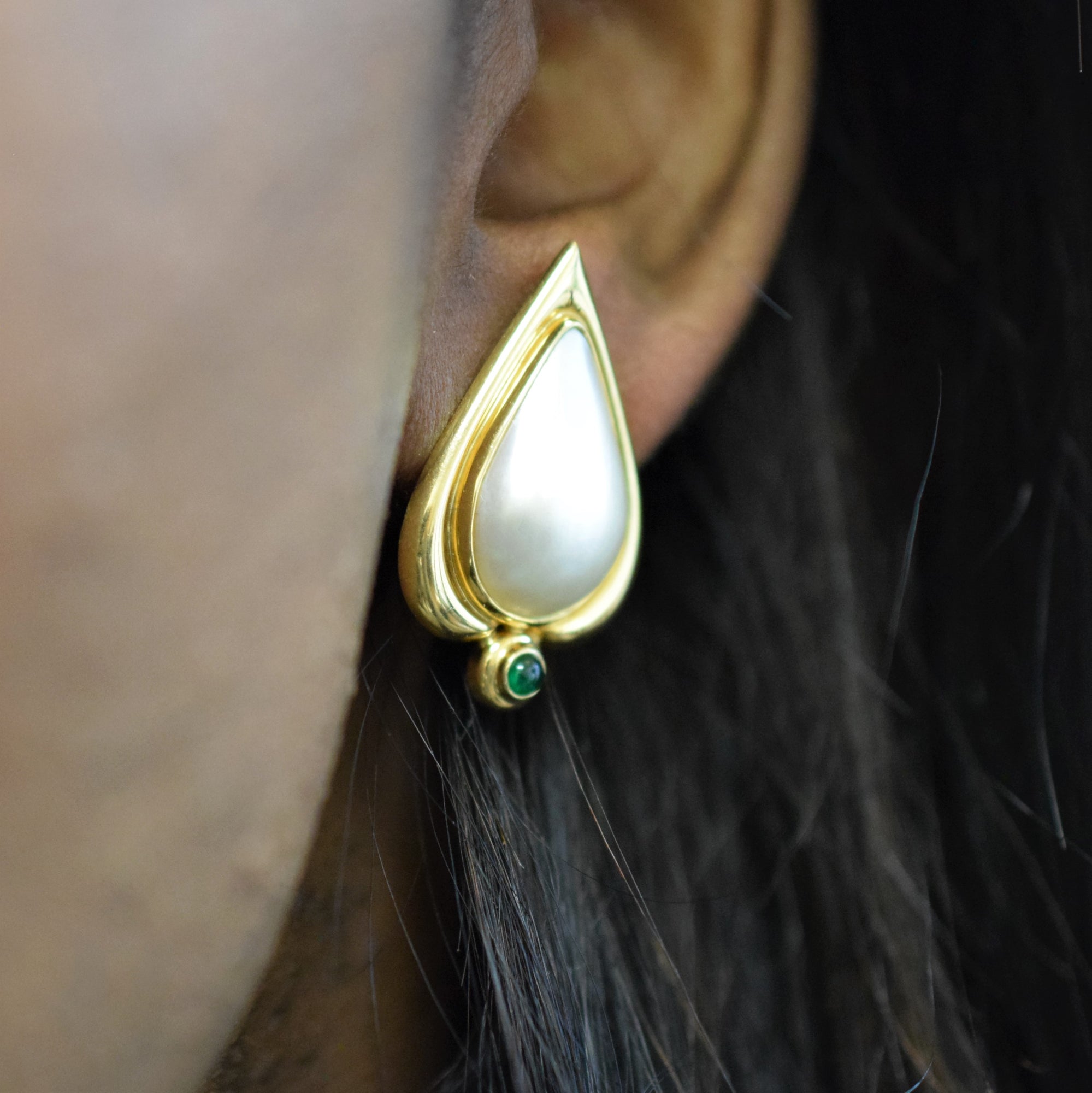 'Brinkhaus' Mabe Pearl & Emerald Earrings | 20.0ctw, 0.20ctw |