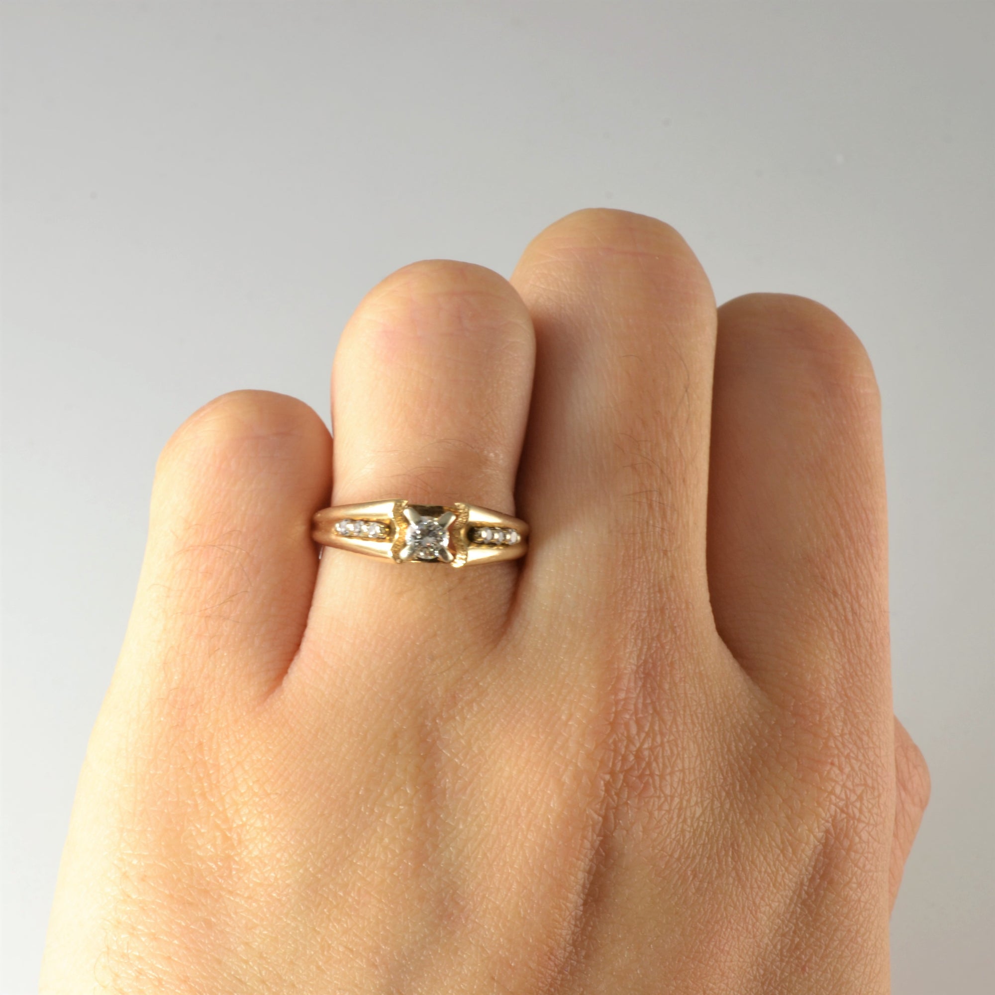 Petite Side Stone Diamond Ring | 0.20ctw | SZ 5.5 |