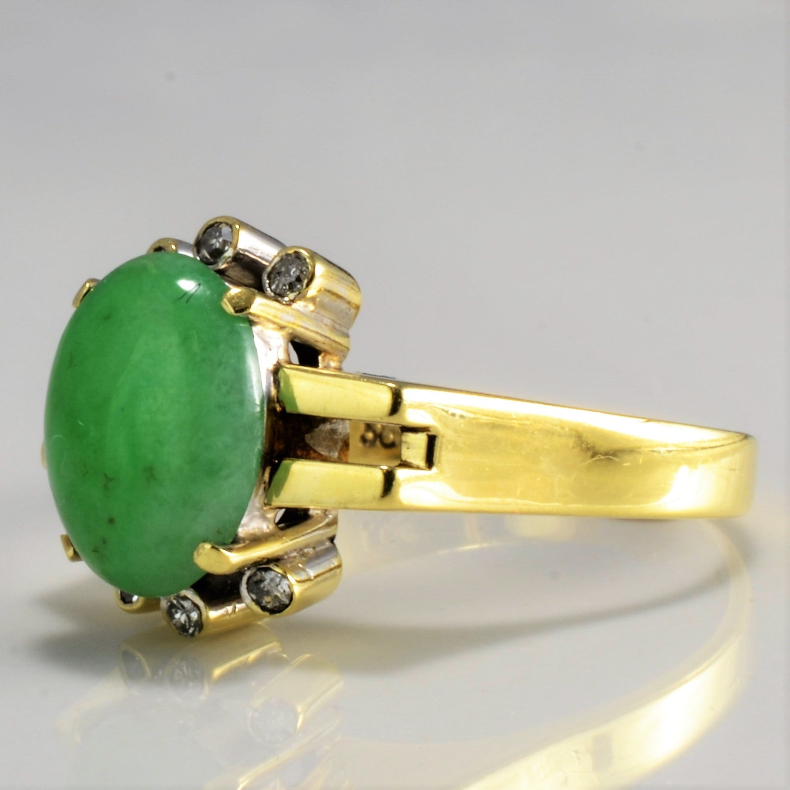 Jade & Diamond Ladies Cocktail Ring | 0.06 ctw, SZ 7.25 |