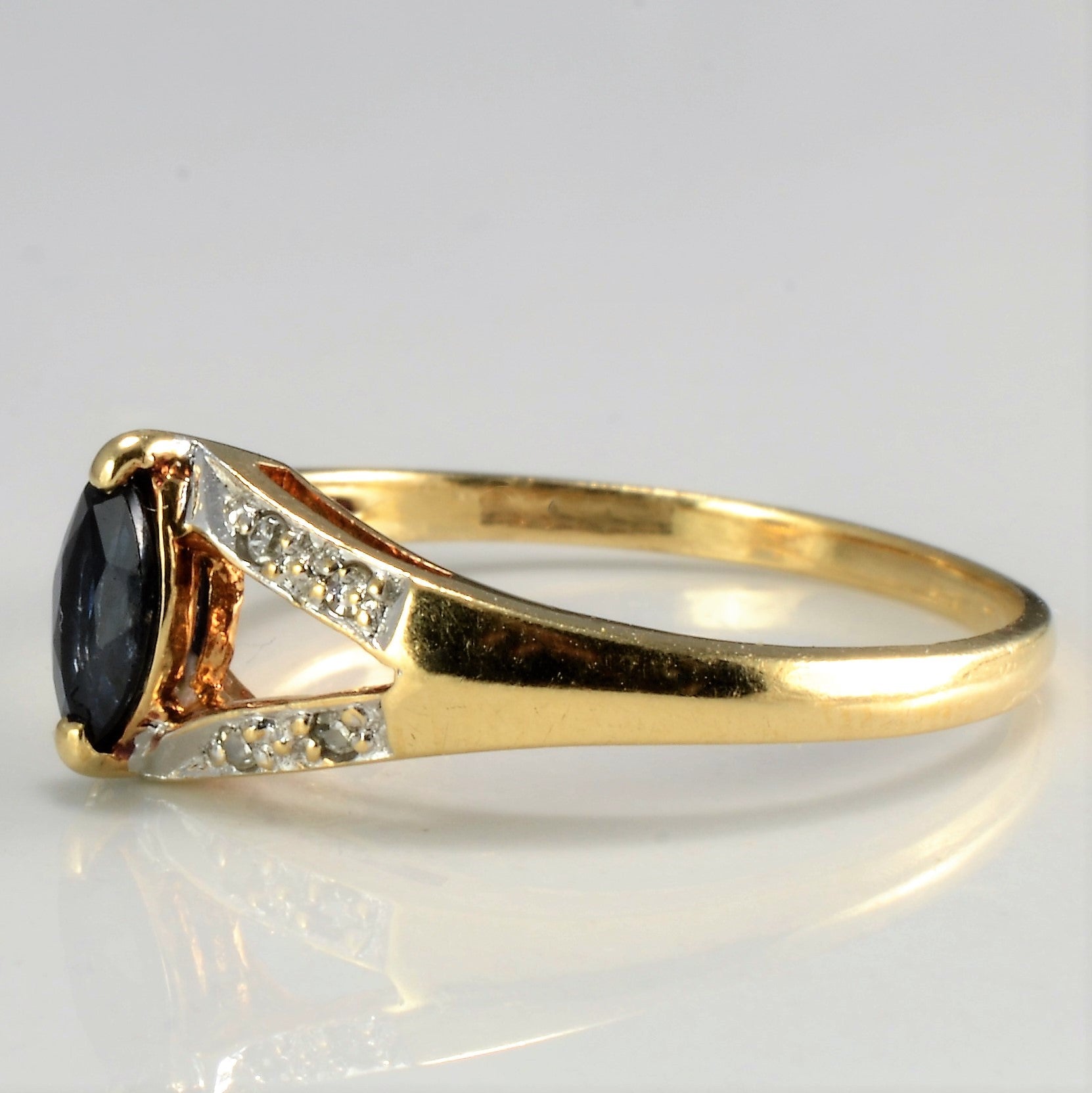 Chevron Diamond & Sapphire Ring | 0.02 ctw, SZ 6.5 |