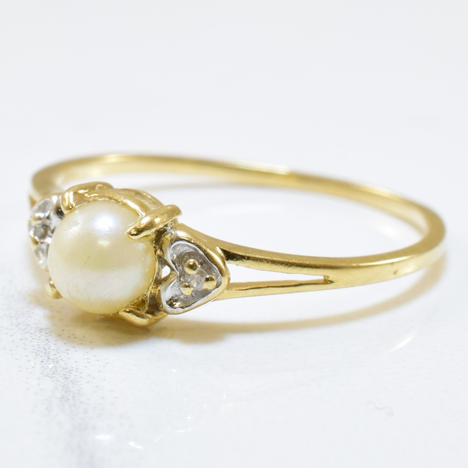 Pearl & Diamond Heart Ring | 0.80ct, 0.01ctw | SZ 8 |