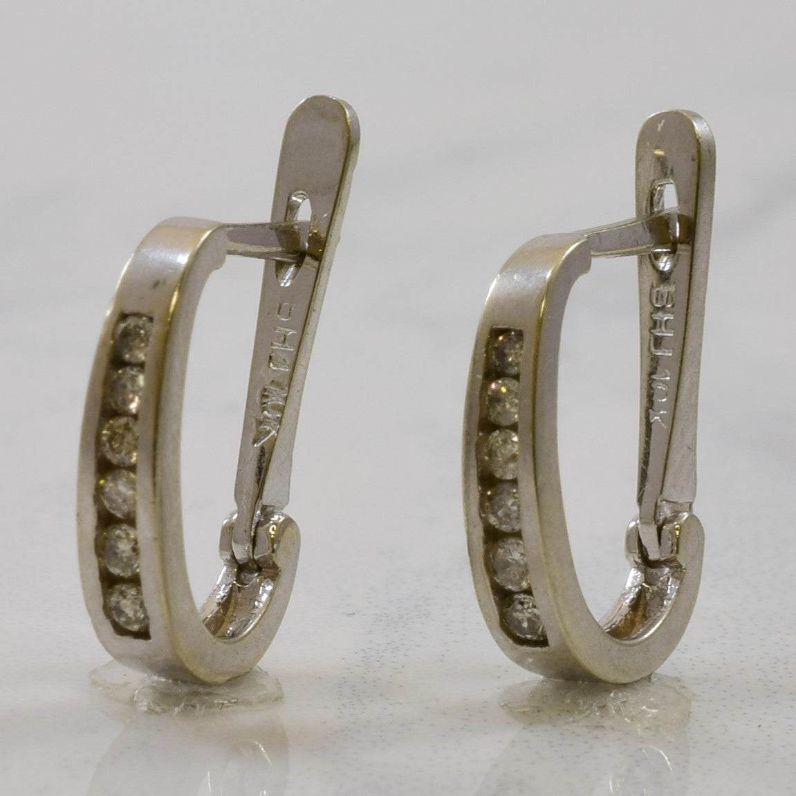 Diamond Huggie Earrings | 0.12ctw |