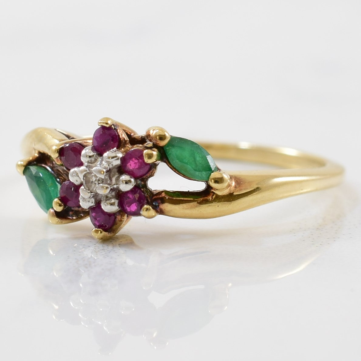 Floral Ruby & Emerald Ring | 0.01ctw, 0.10ctw, 0.17ctw | SZ 7 |
