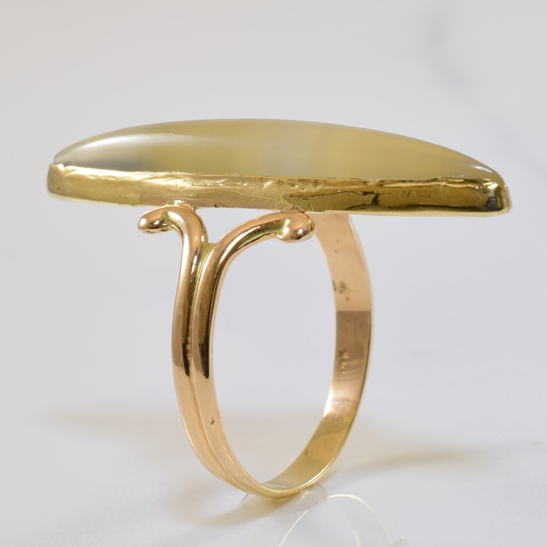 Marquise Chalcedony Navette Ring | 4.00ct | SZ 8.25 |