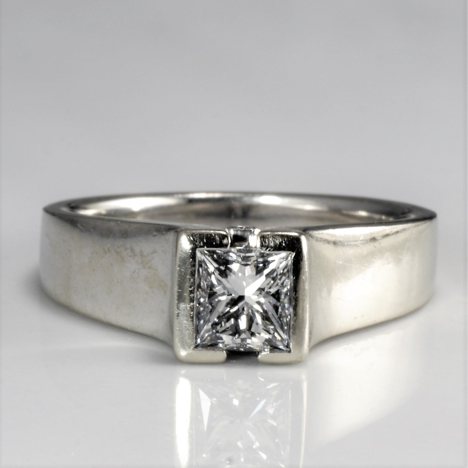 Semi Bezel Set Diamond Engagement Ring | 0.66 ctw | SI1, H | SZ 6.25 |