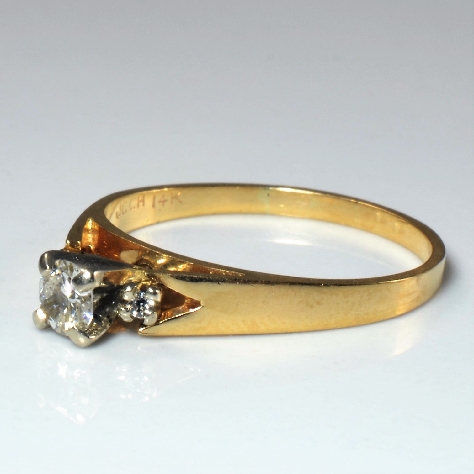 Petite Three Stone Diamond Ring | 0.24ctw | SZ 7.5 |